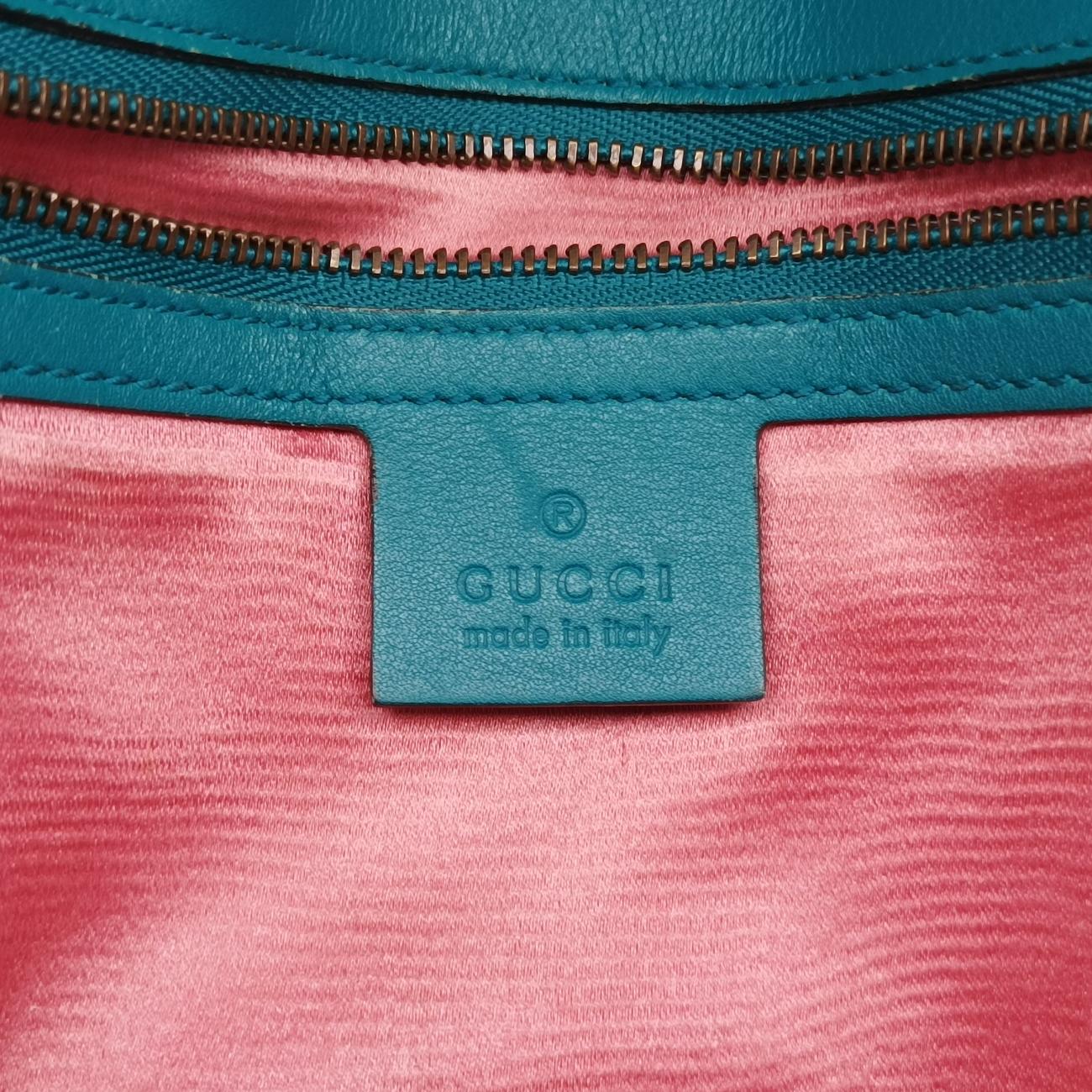 Pre-owned Gucci GG Marmont Blue velour 443497 shoulderbag | stylenewstar