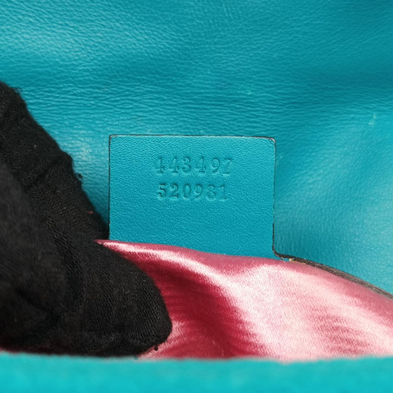 Pre-owned Gucci GG Marmont Blue velour 443497 shoulderbag | stylenewstar