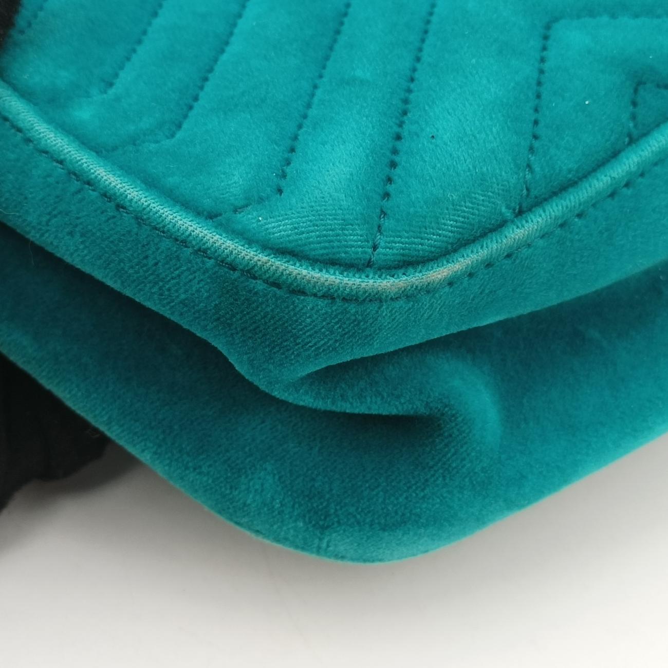 Pre-owned Gucci GG Marmont Blue velour 443497 shoulderbag | stylenewstar