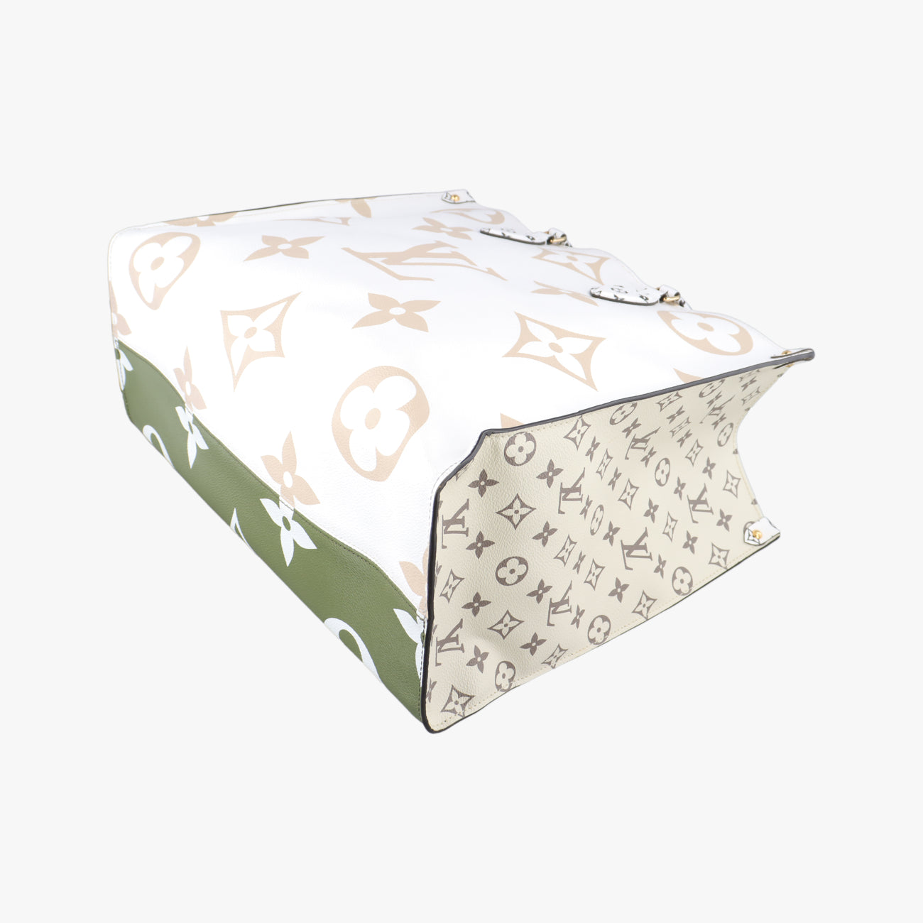 Pre-owned Louis Vuitton On The Go GM CREME×Green×Multicolor Monogram Giant M44571 shoulderbag | stylenewstar