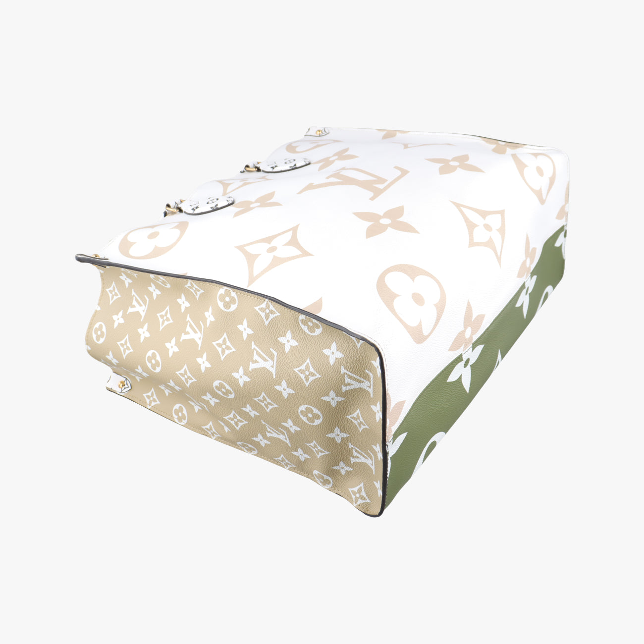 Pre-owned Louis Vuitton On The Go GM CREME×Green×Multicolor Monogram Giant M44571 shoulderbag | stylenewstar