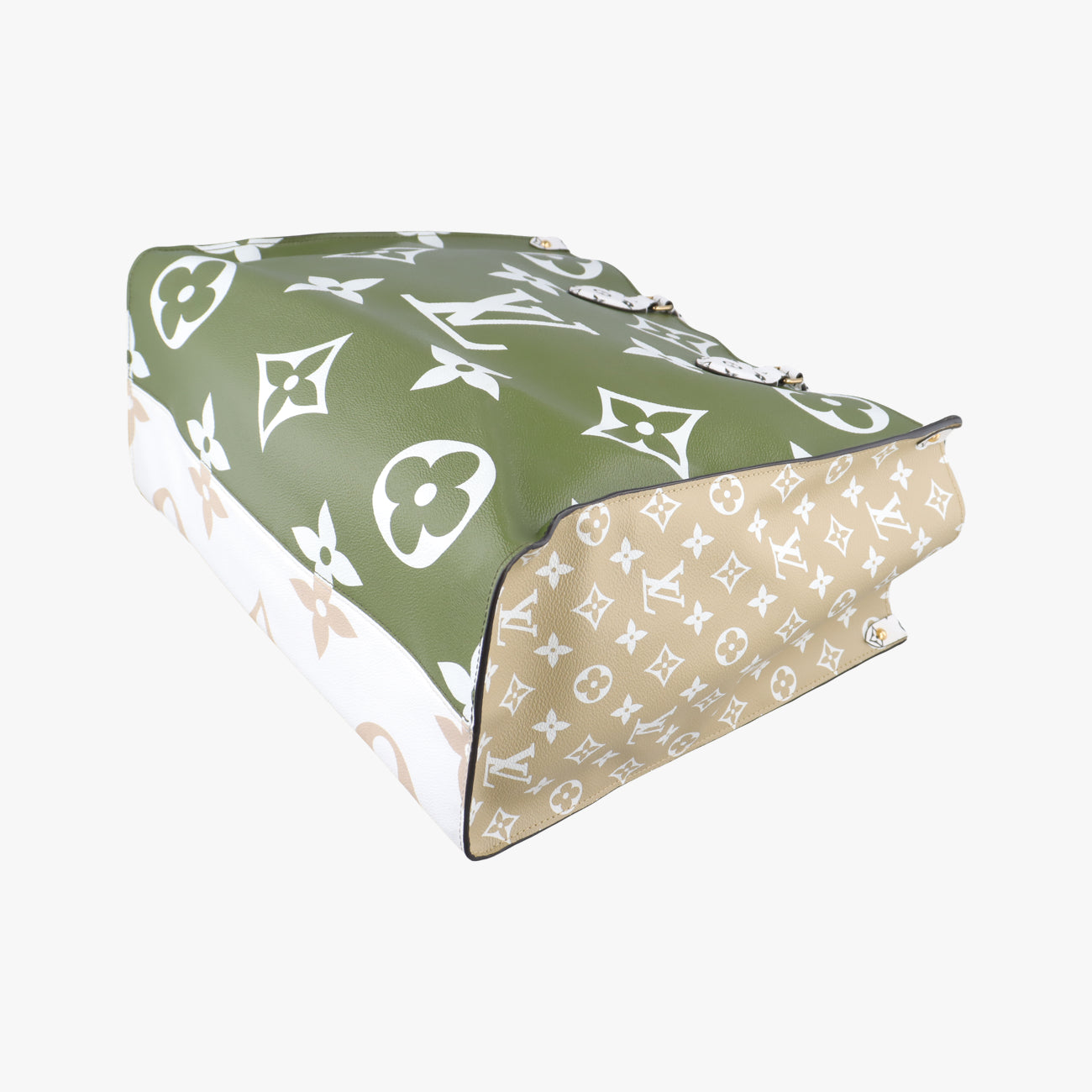 Pre-owned Louis Vuitton On The Go GM CREME×Green×Multicolor Monogram Giant M44571 shoulderbag | stylenewstar