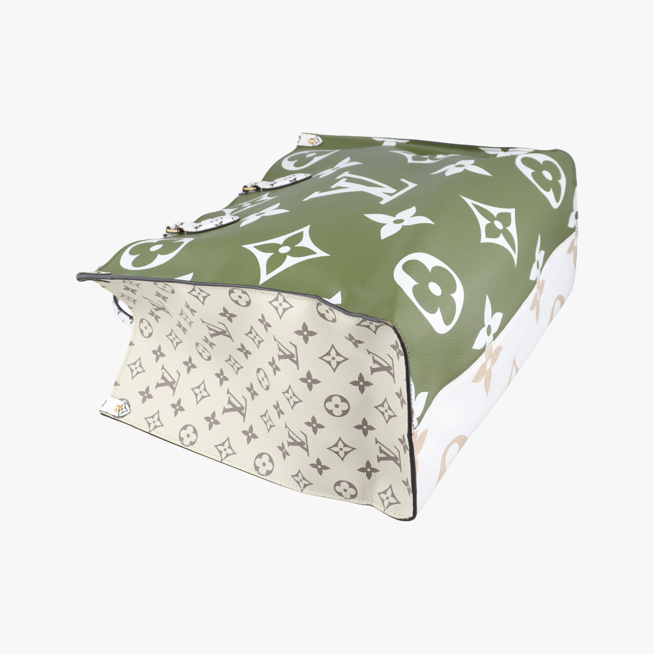 Pre-owned Louis Vuitton On The Go GM CREME×Green×Multicolor Monogram Giant M44571 shoulderbag | stylenewstar