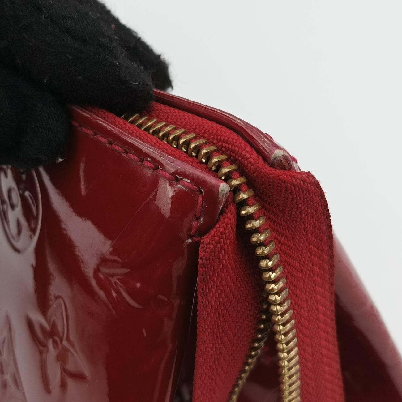 Secondhand Louis Vuitton Rosewood Avenue POMME D’AMOUR Vernis M93507 handbag | stylenewstar