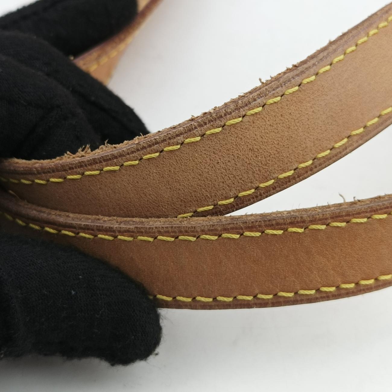 Secondhand Louis Vuitton Rosewood Avenue POMME D’AMOUR Vernis M93507 handbag | stylenewstar