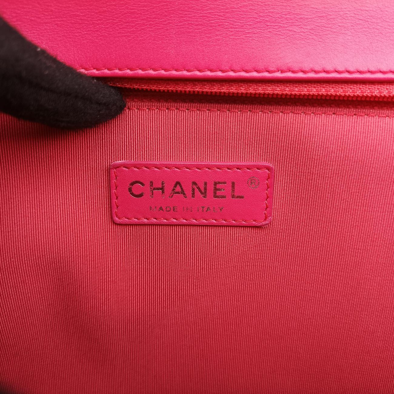 Secondhand Chanel BOY CHANEL Pink Patent A67087 shoulderbag | stylenewstar