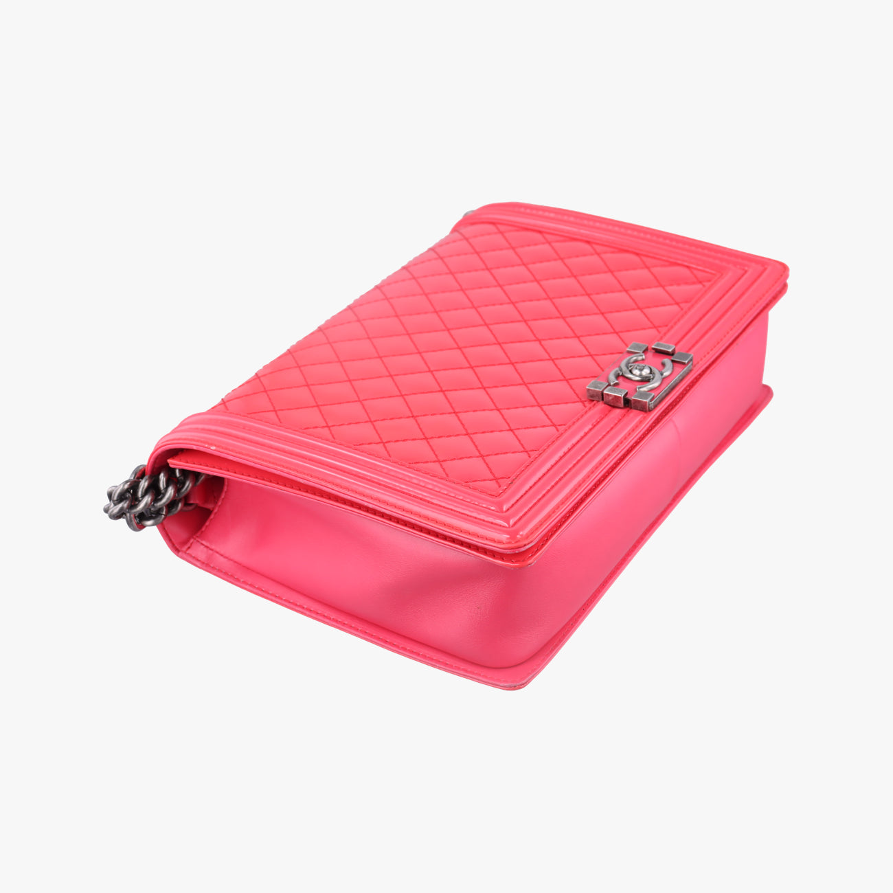 Secondhand Chanel BOY CHANEL Pink Patent A67087 shoulderbag | stylenewstar