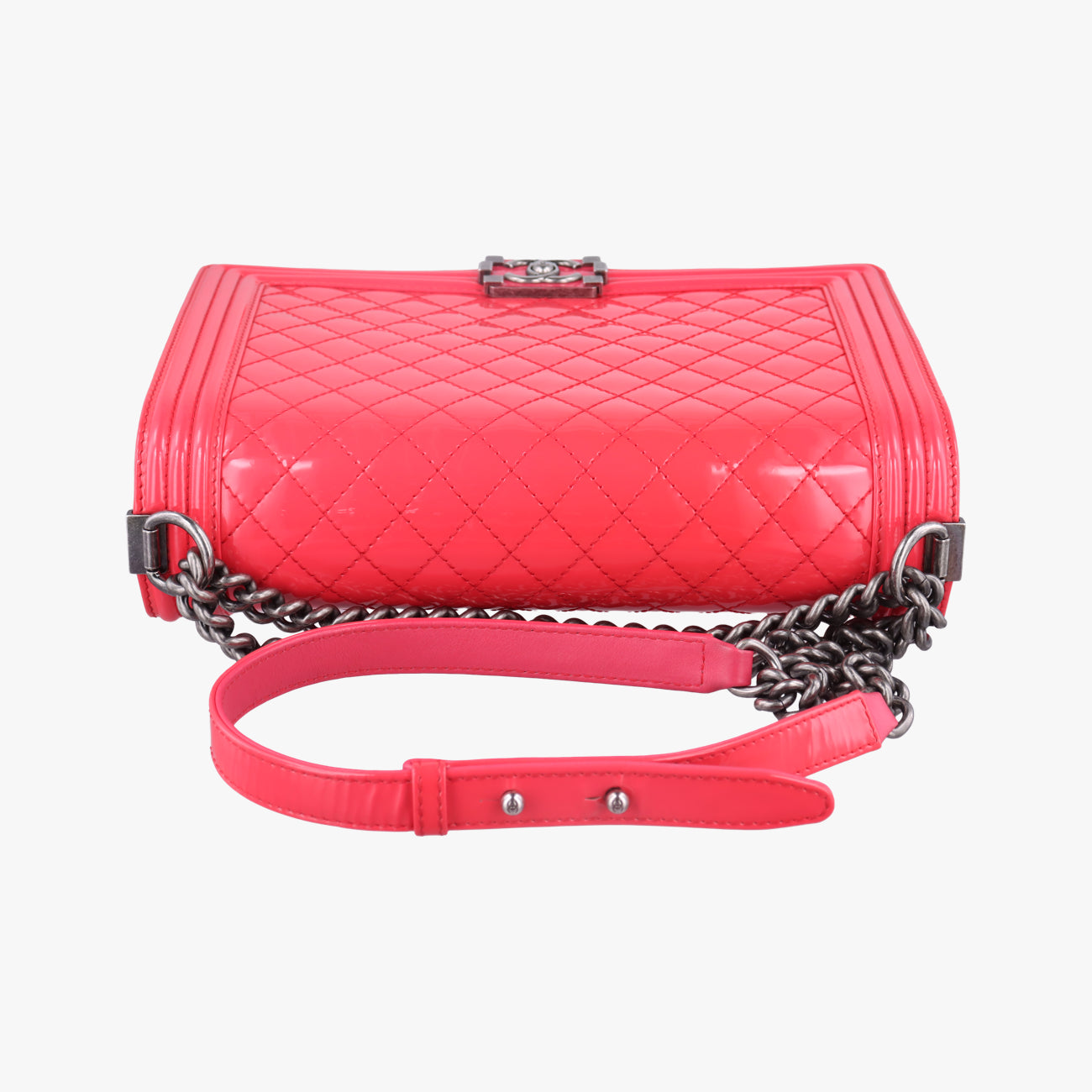 Secondhand Chanel BOY CHANEL Pink Patent A67087 shoulderbag | stylenewstar