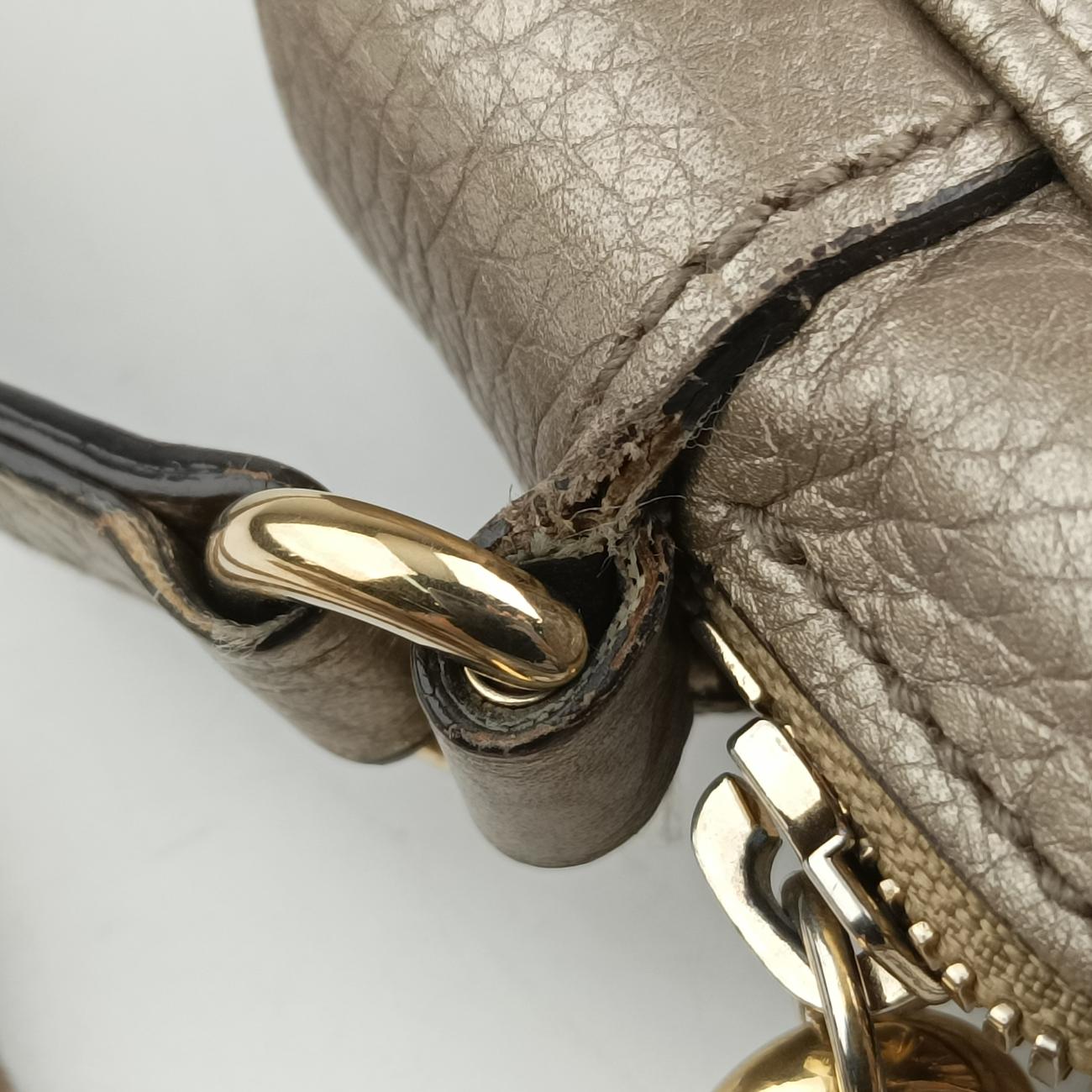 Pre-owned Gucci Soho Golden Leather 308364 shoulderbag | stylenewstar