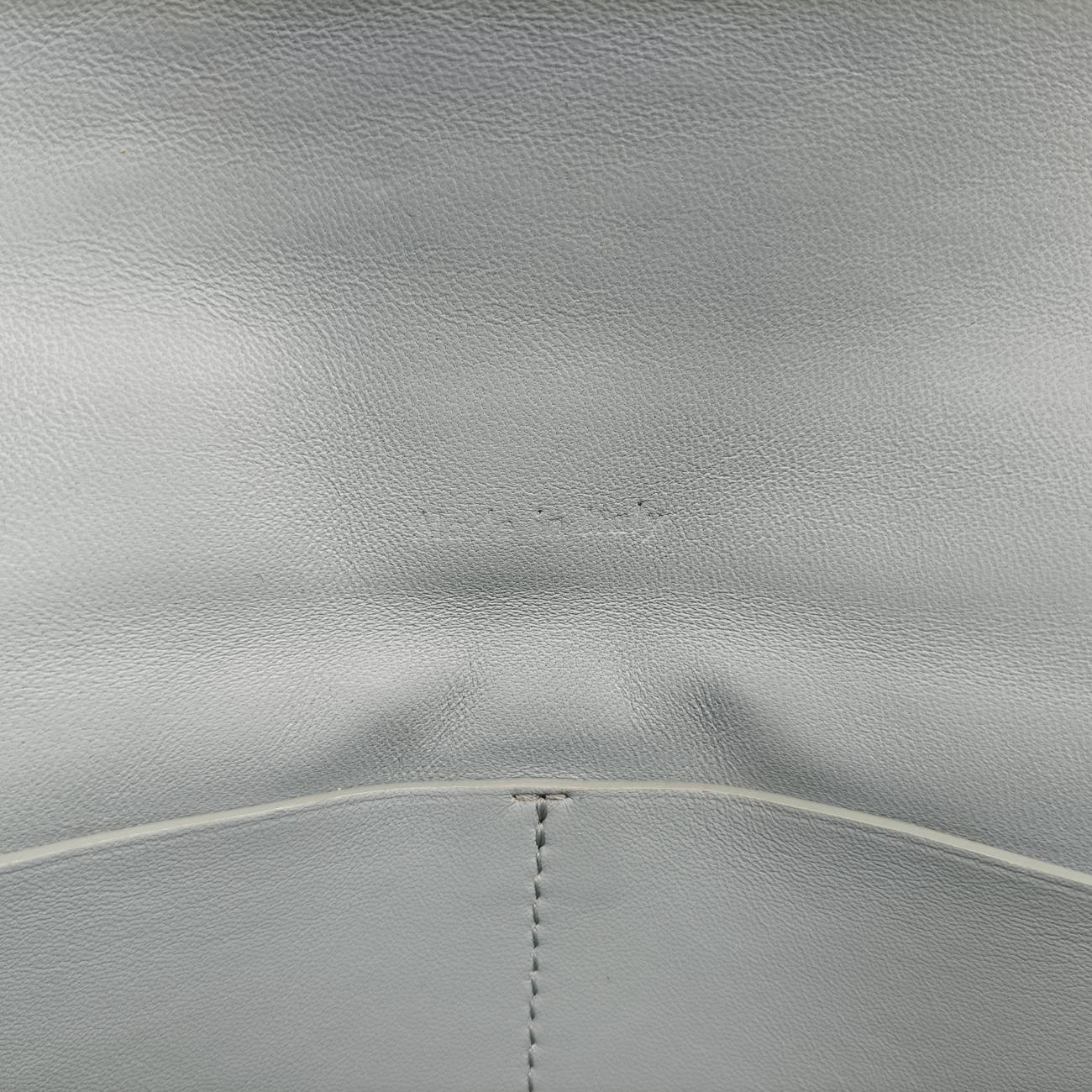 Secondhand Celine TROTTEUR Compact Grey Leather  shoulderbag | stylenewstar