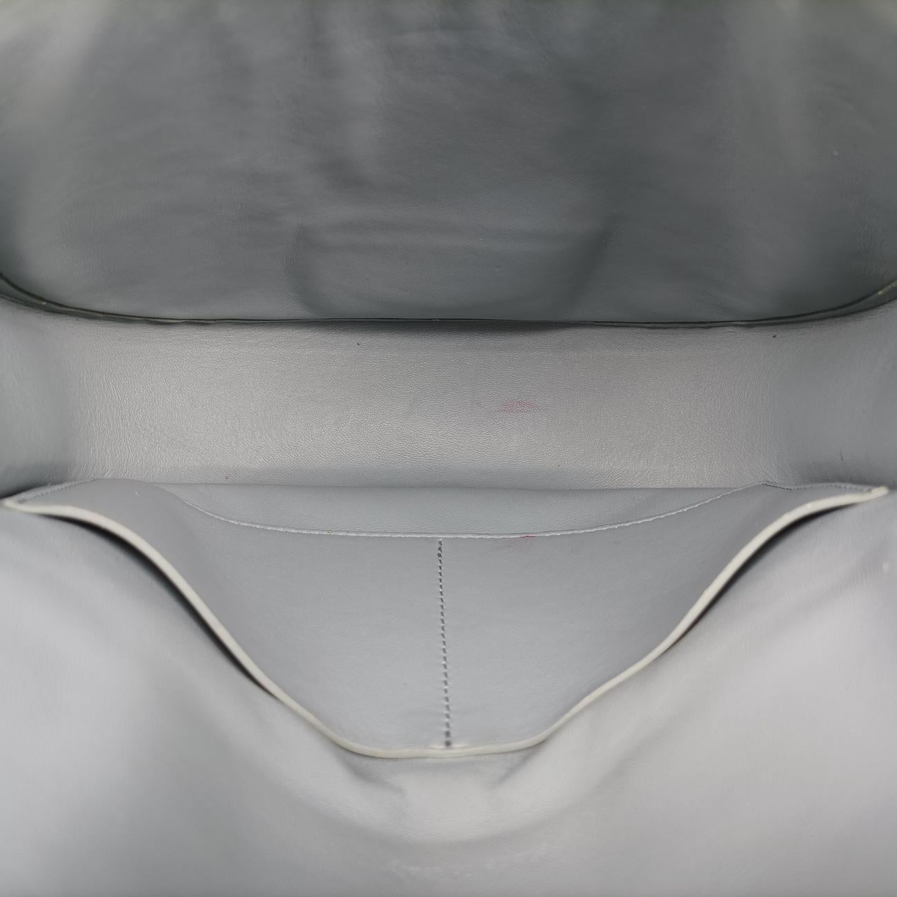 Secondhand Celine TROTTEUR Compact Grey Leather  shoulderbag | stylenewstar