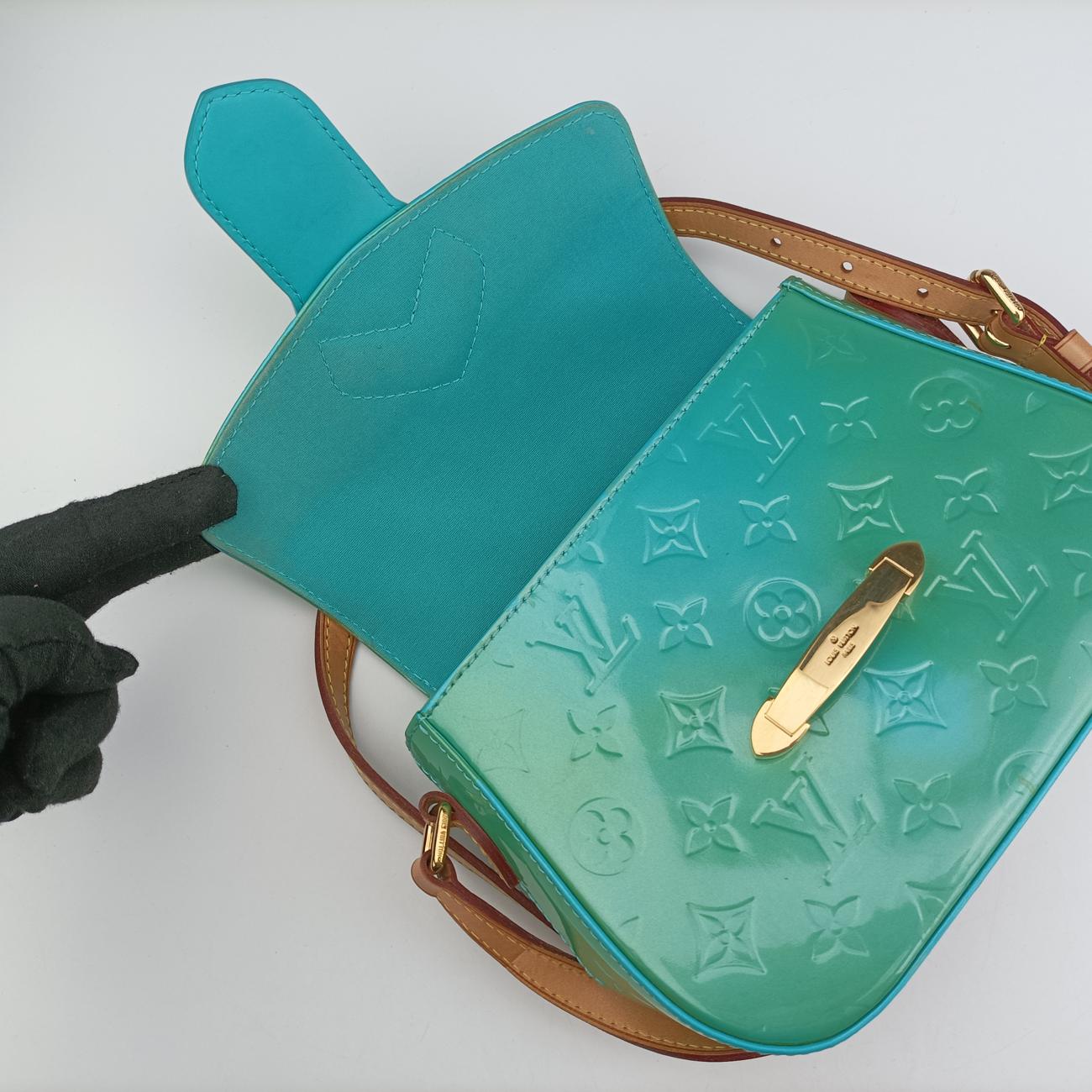 Pre-owned Louis Vuitton Bellflower PM Blue Lagon Vernis M91730 shoulderbag | stylenewstar