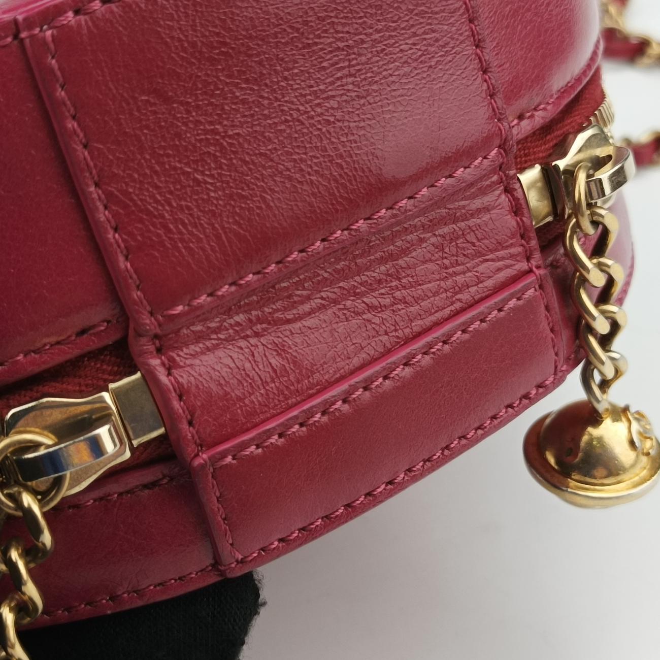 Pre-owned Chanel Round As Earth Rose lambskin A91946 shoulderbag | stylenewstar