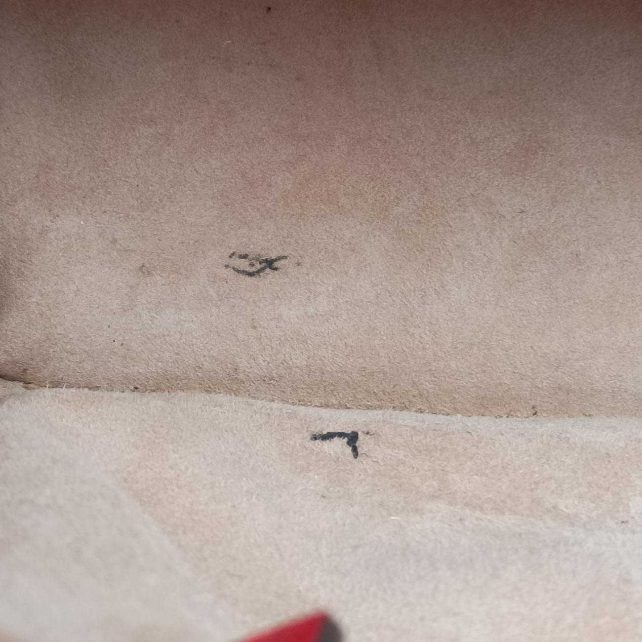 Pre-owned Gucci Sylvie Red×black Leather 421882 shoulderbag | stylenewstar