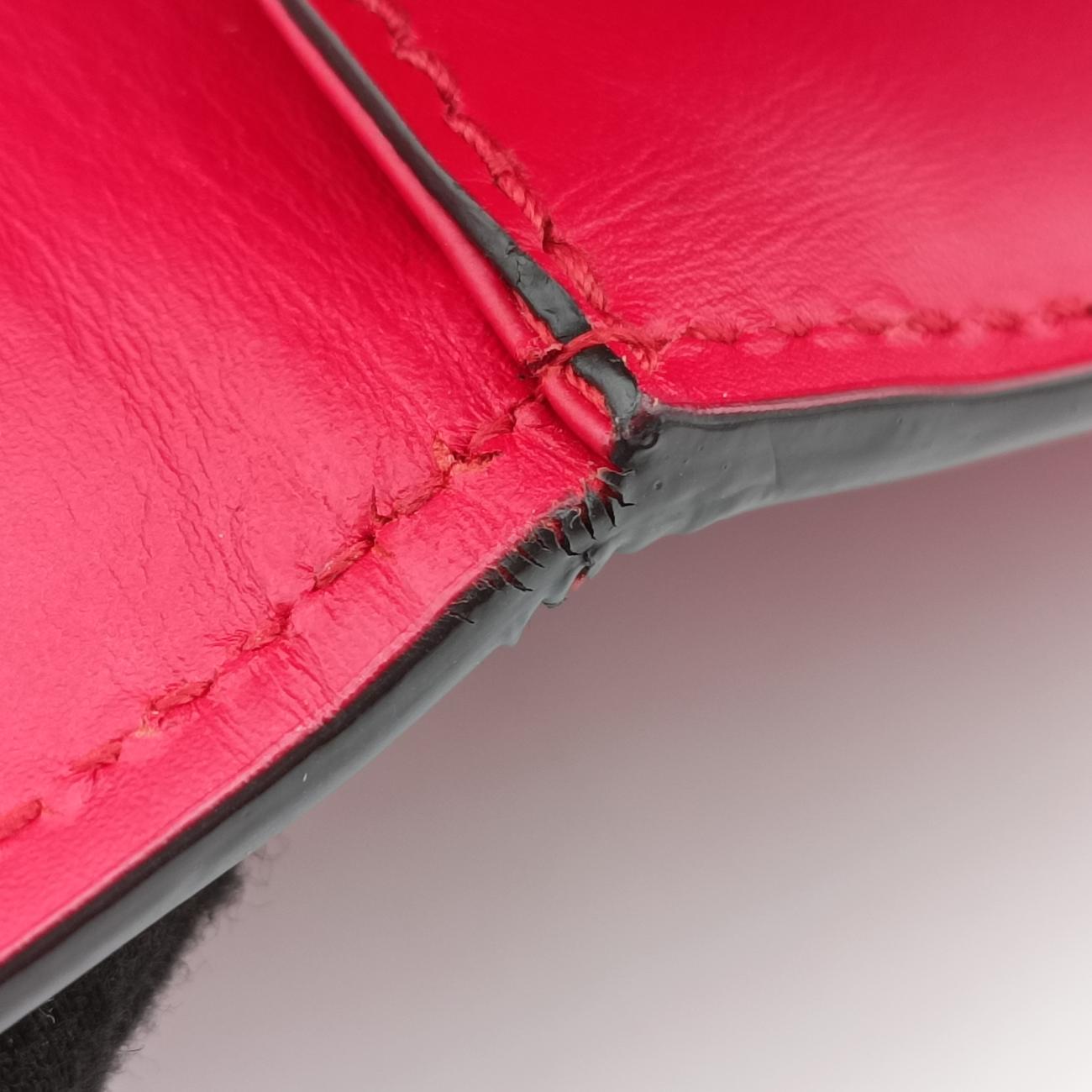 Pre-owned Gucci Sylvie Red×black Leather 421882 shoulderbag | stylenewstar