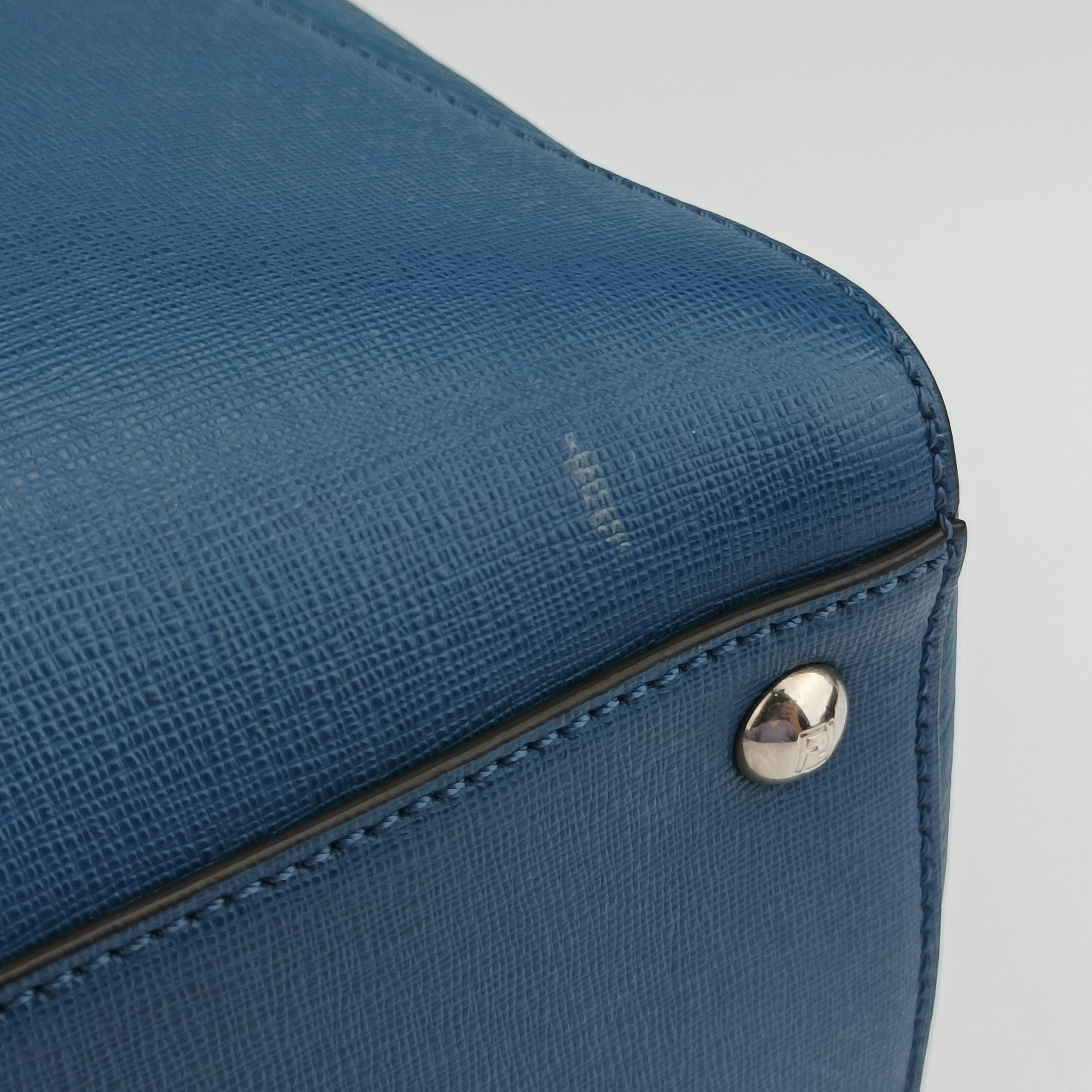 Pre-owned Fendi Petite 2 JOURS Blue Leather 8BH253 shoulderbag | stylenewstar