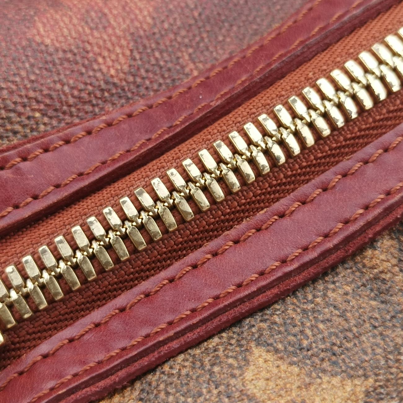 Secondhand Louis Vuitton Man Crazy rouge×multicolor Monogram Jokes M95737 handbag | stylenewstar