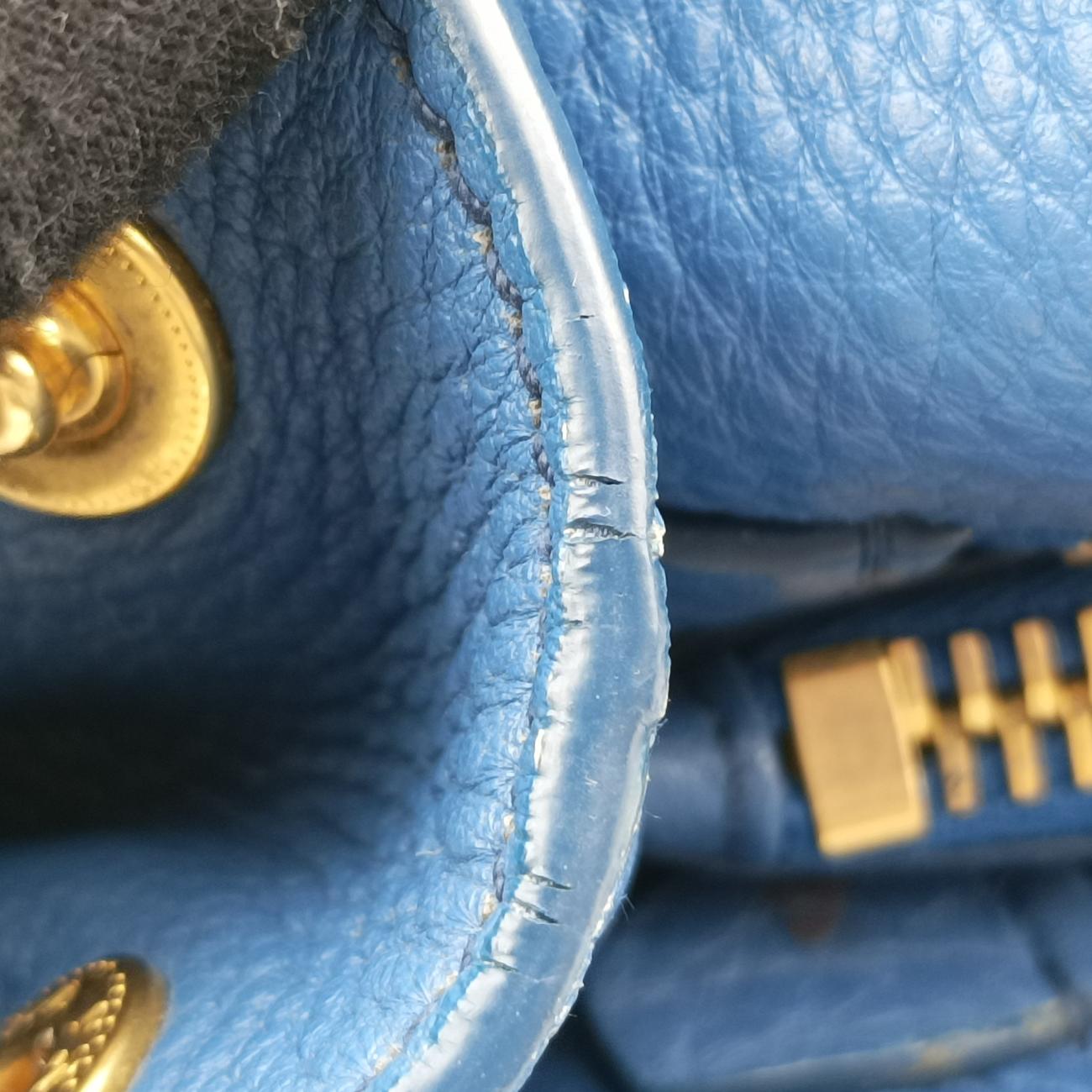 Vintage Prada logo Blue Leather WS7901 handbag | stylenewstar
