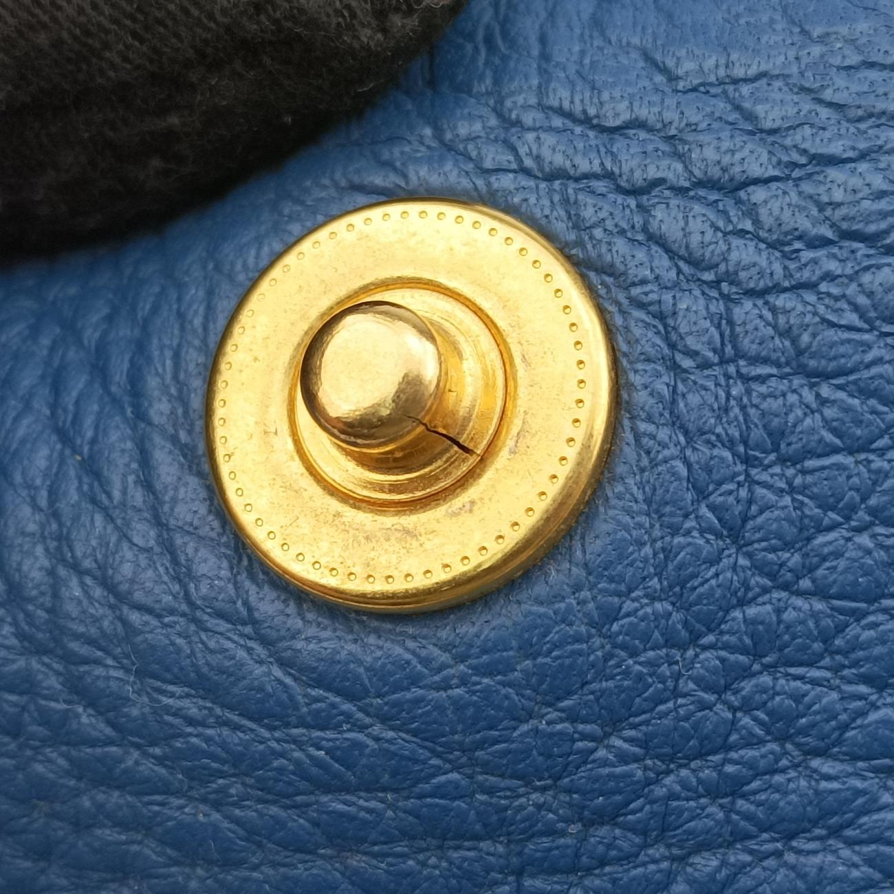 Vintage Prada logo Blue Leather WS7901 handbag | stylenewstar