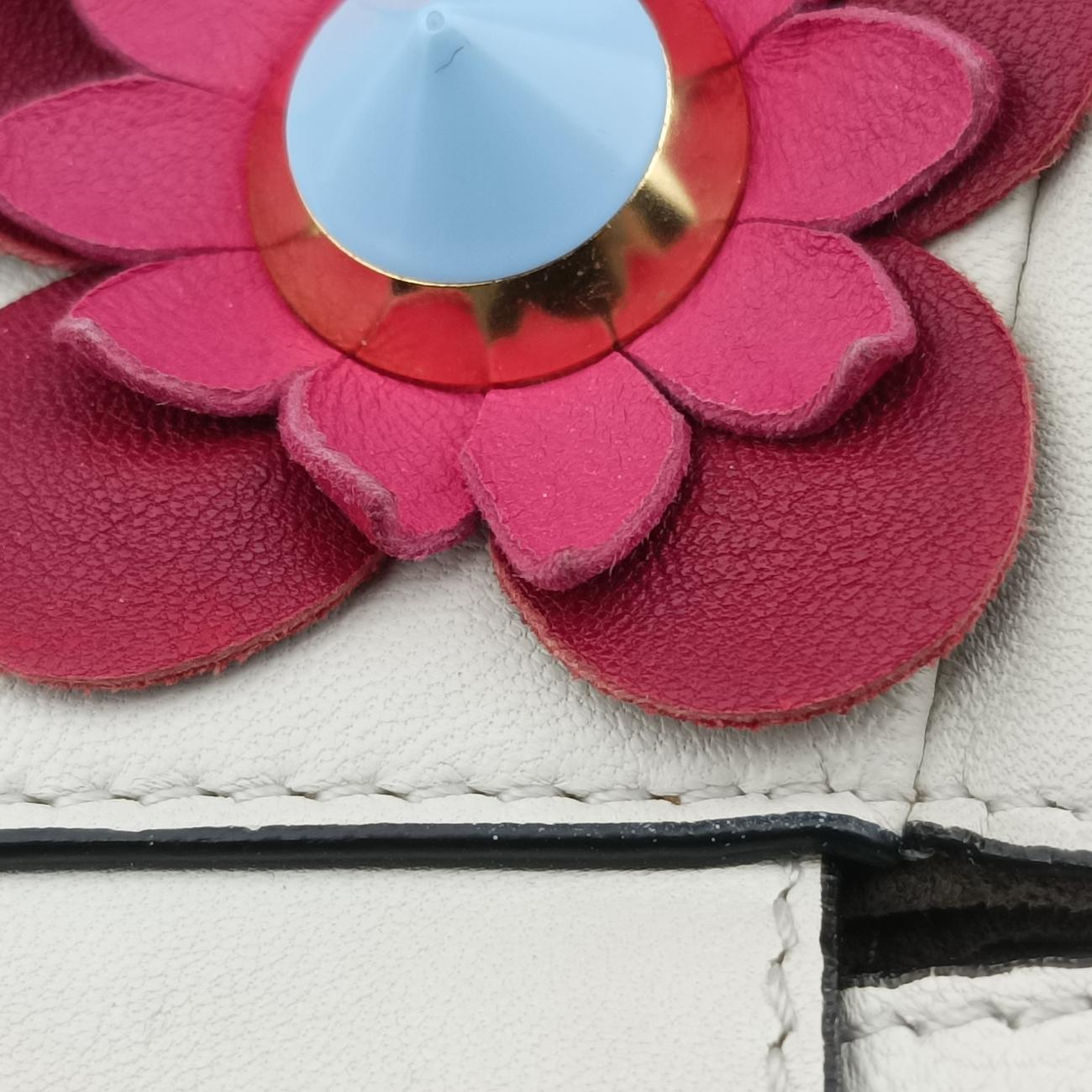 Secondhand Fendi Micro Peekaboo White×multicolor Leather 8M0355 shoulderbag | stylenewstar