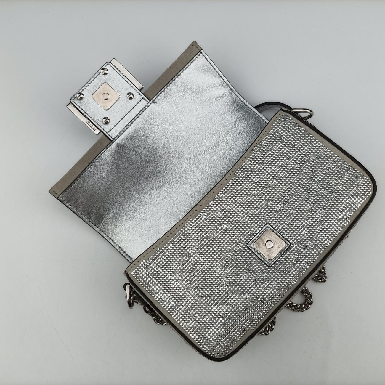 Pre-owned Fendi BAGUETTE Grey leather 8BS017 shoulderbag | stylenewstar