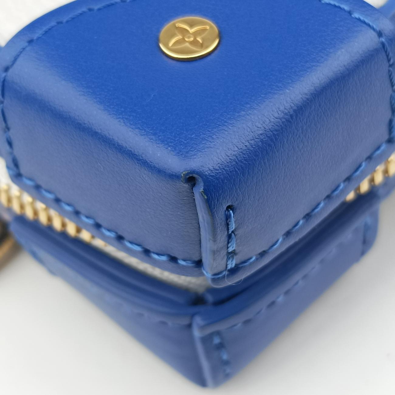 Pre-owned Louis Vuitton LV x NBA SOFT TRANK  PHONE BOX Antarctica x Red x White Monogram Canvas×calf leather M80101 shoulderbag | stylenewstar