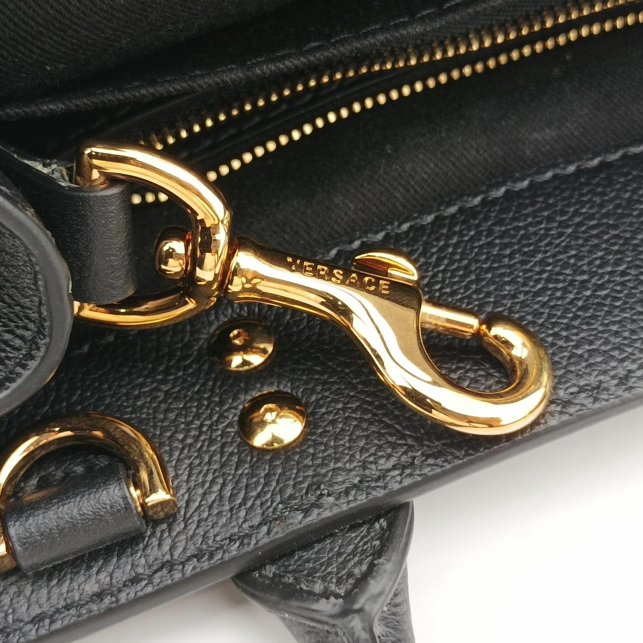 Pre-owned VERSACE medusa black leather  shoulderbag | stylenewstar