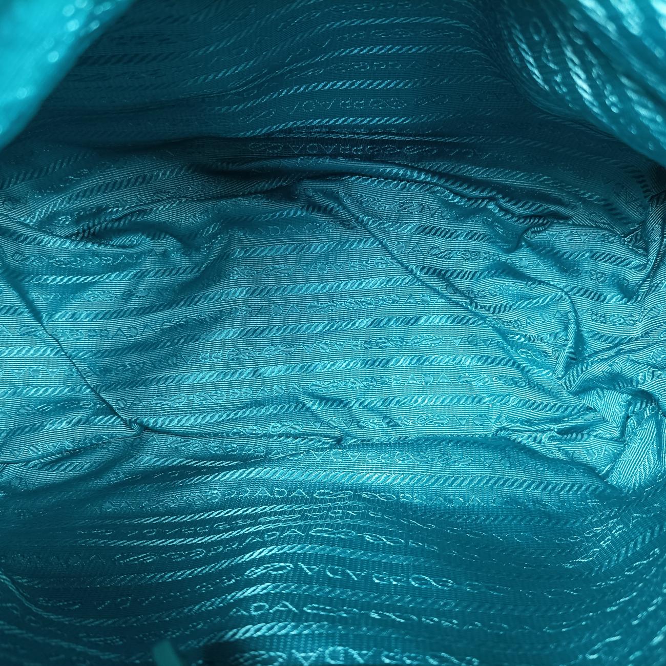 Pre-owned Prada buckle messenger Blue Nylon  shoulderbag | stylenewstar