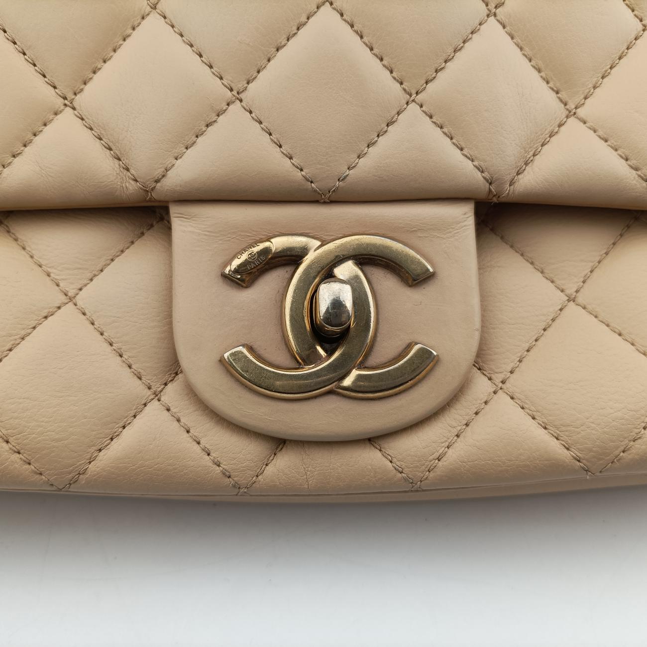 Pre-owned Chanel CC Logo Matelasse Urban Day Flap Beige Leather A67488 shoulderbag | stylenewstar