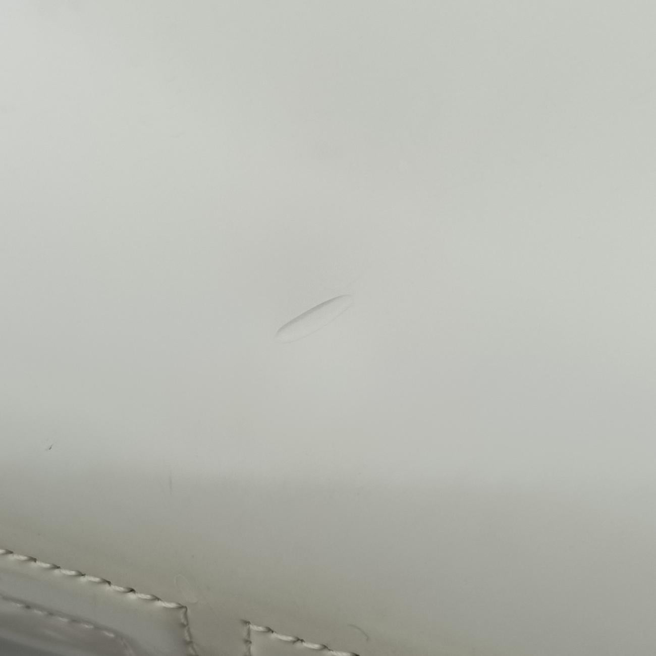 Pre-owned Chanel BOY CHANEL White Enamel A67021 shoulderbag | stylenewstar