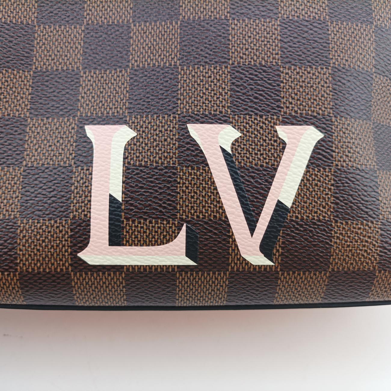 Vintage Louis Vuitton SANTA MONICA EBENE×VENUS Damier Canvas×calf leather N40179 shoulderbag | stylenewstar