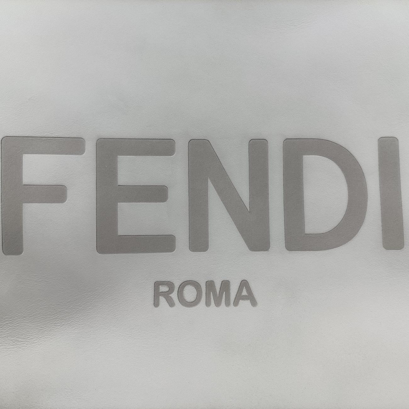 Pre-owned Fendi Shopper White Leather 7VA481 shoulderbag | stylenewstar