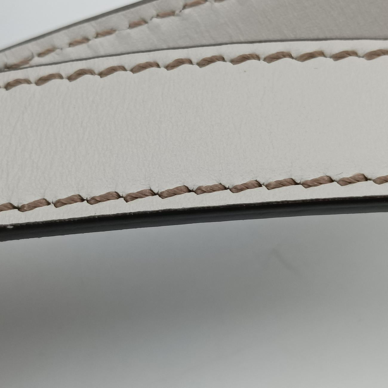 Pre-owned Fendi Shopper White Leather 7VA481 shoulderbag | stylenewstar