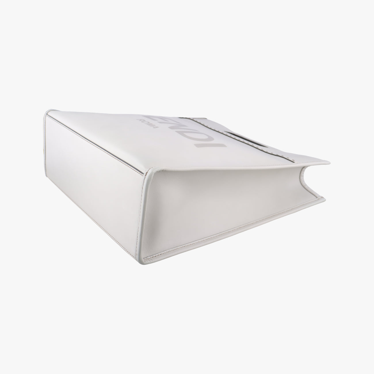 Pre-owned Fendi Shopper White Leather 7VA481 shoulderbag | stylenewstar