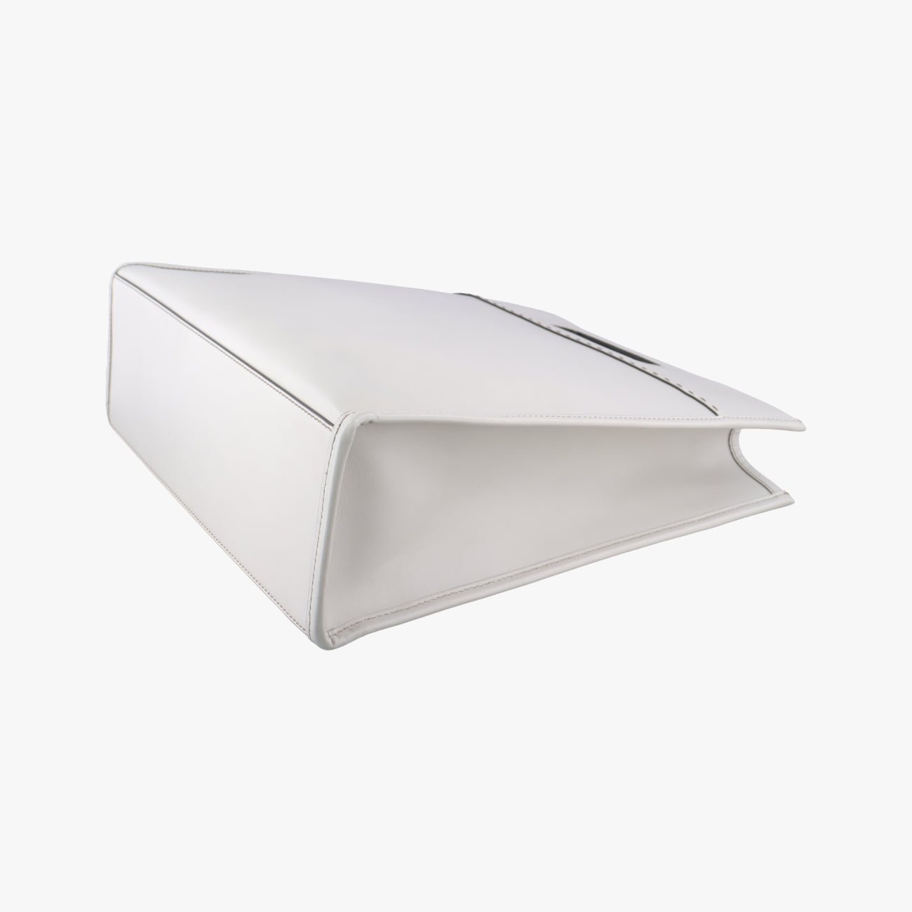 Pre-owned Fendi Shopper White Leather 7VA481 shoulderbag | stylenewstar