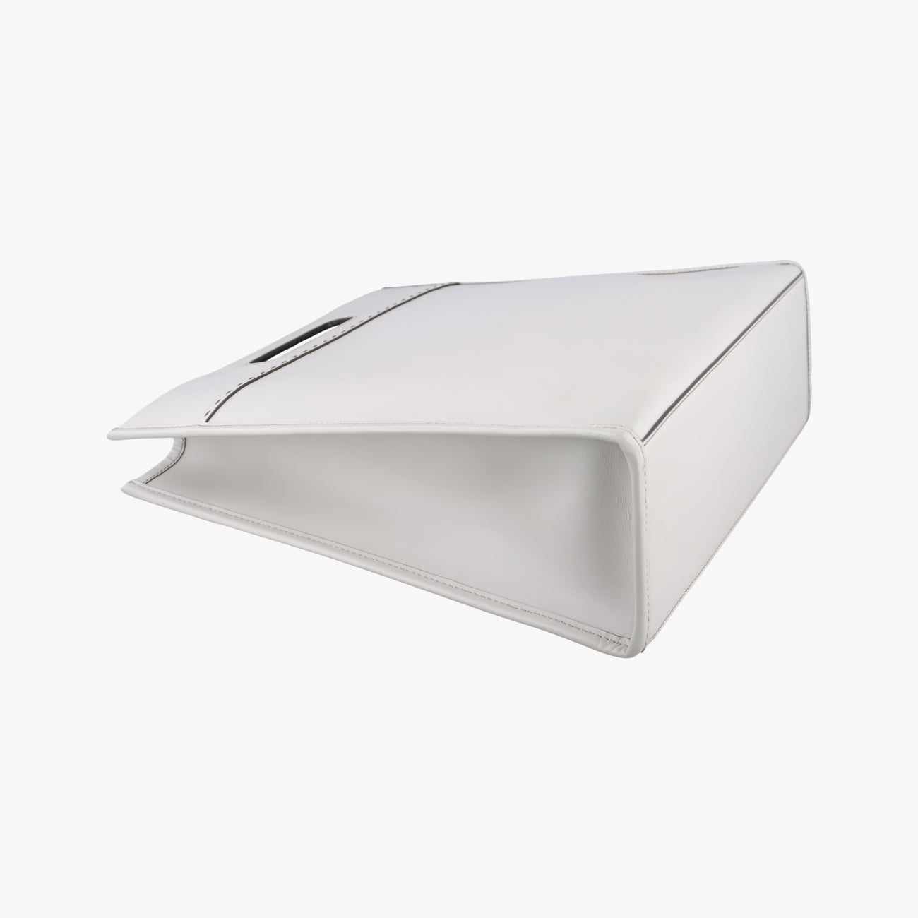 Pre-owned Fendi Shopper White Leather 7VA481 shoulderbag | stylenewstar