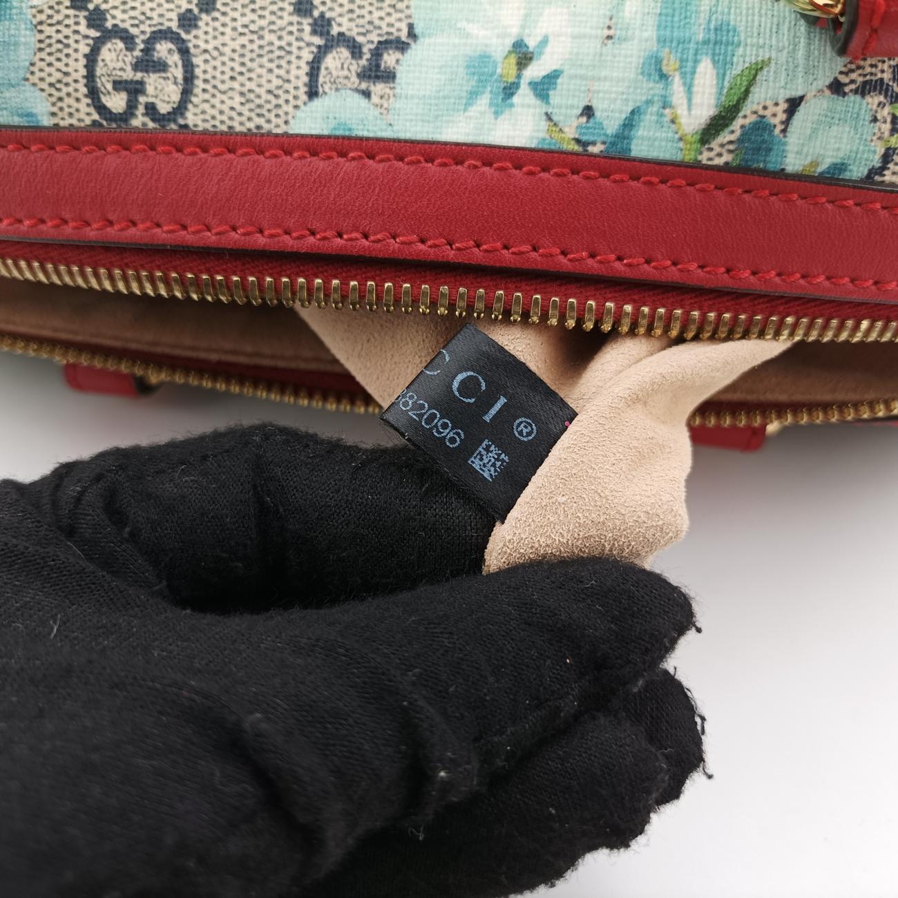 Vintage Gucci GG Blooms beige×blue×Multicolour PVC coated canvas 546314 shoulderbag | stylenewstar