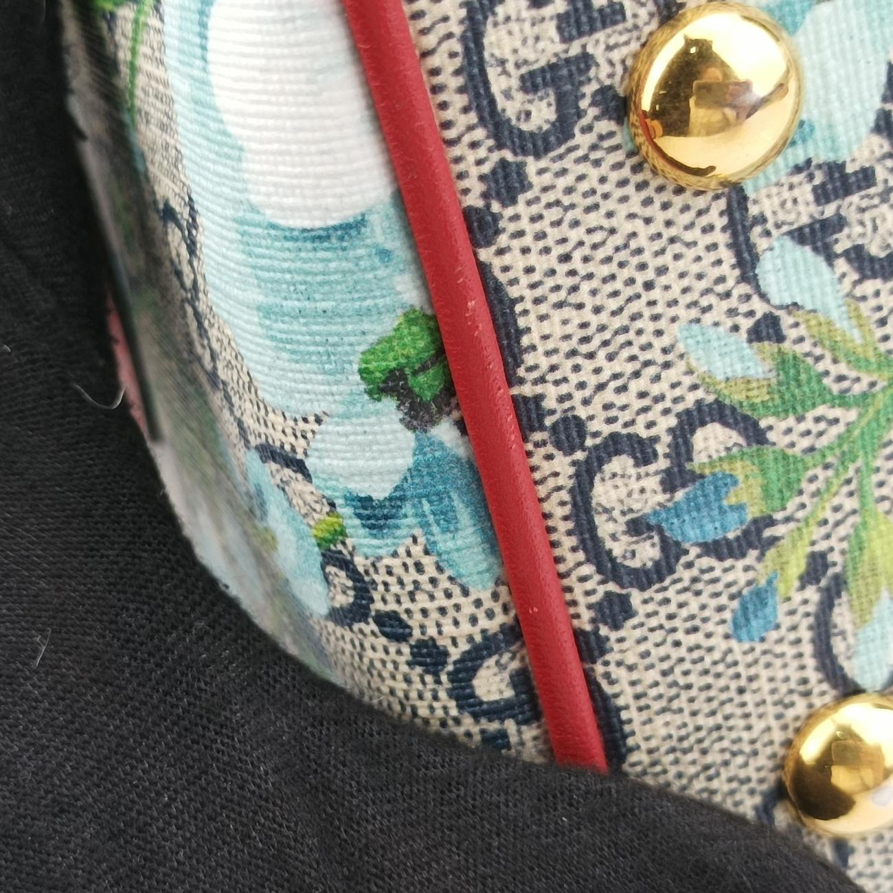 Vintage Gucci GG Blooms beige×blue×Multicolour PVC coated canvas 546314 shoulderbag | stylenewstar