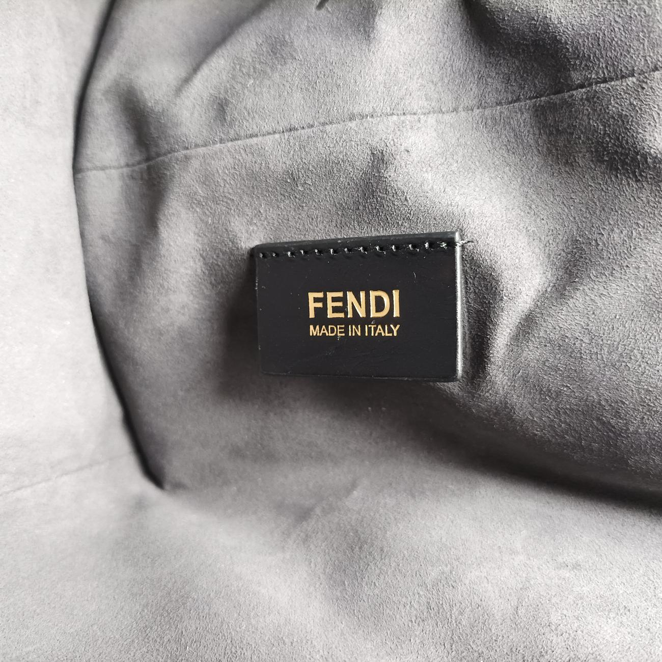 Secondhand Fendi Troisjours Black Leather 8BH272 handbag | stylenewstar