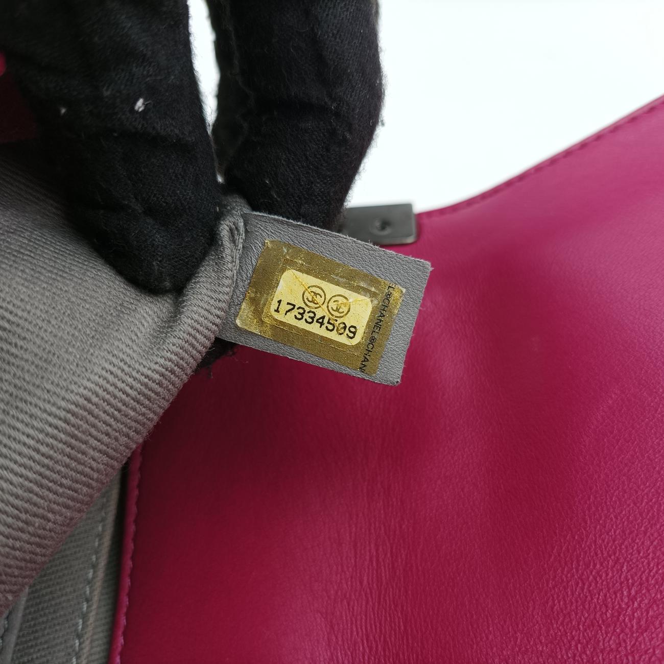 Pre-owned Chanel BOY CHANEL Purple velour A67416 shoulderbag | stylenewstar