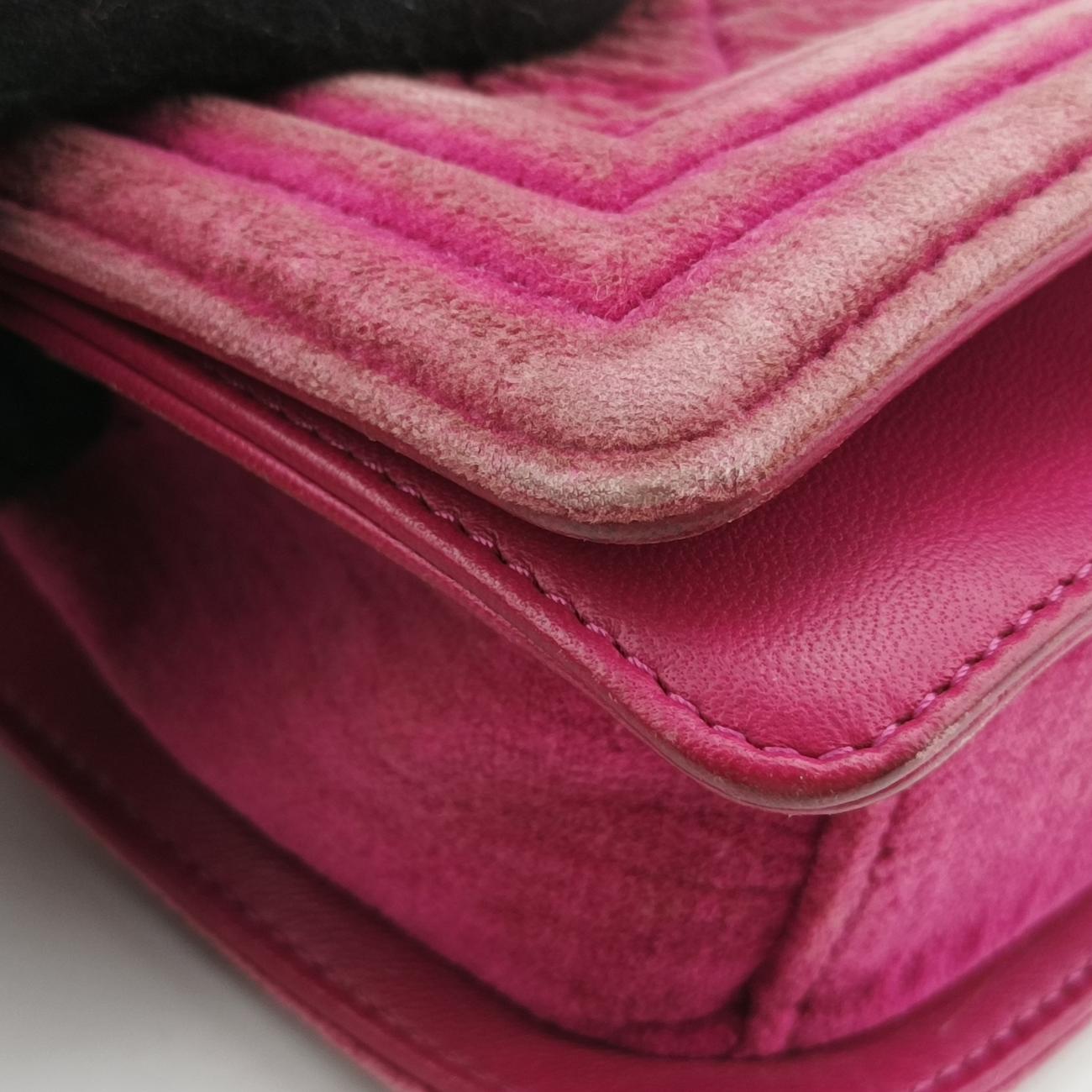 Pre-owned Chanel BOY CHANEL Purple velour A67416 shoulderbag | stylenewstar