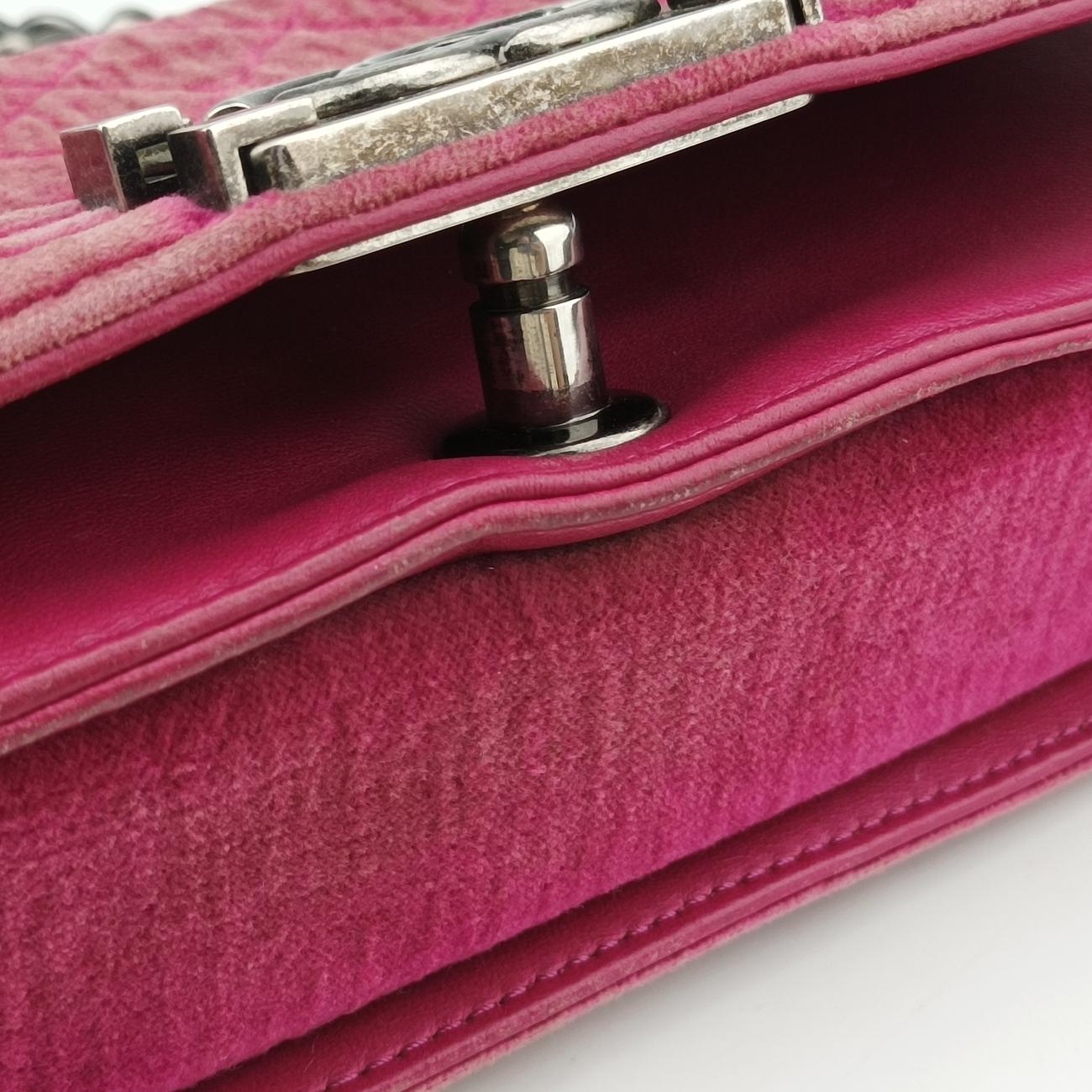 Pre-owned Chanel BOY CHANEL Purple velour A67416 shoulderbag | stylenewstar