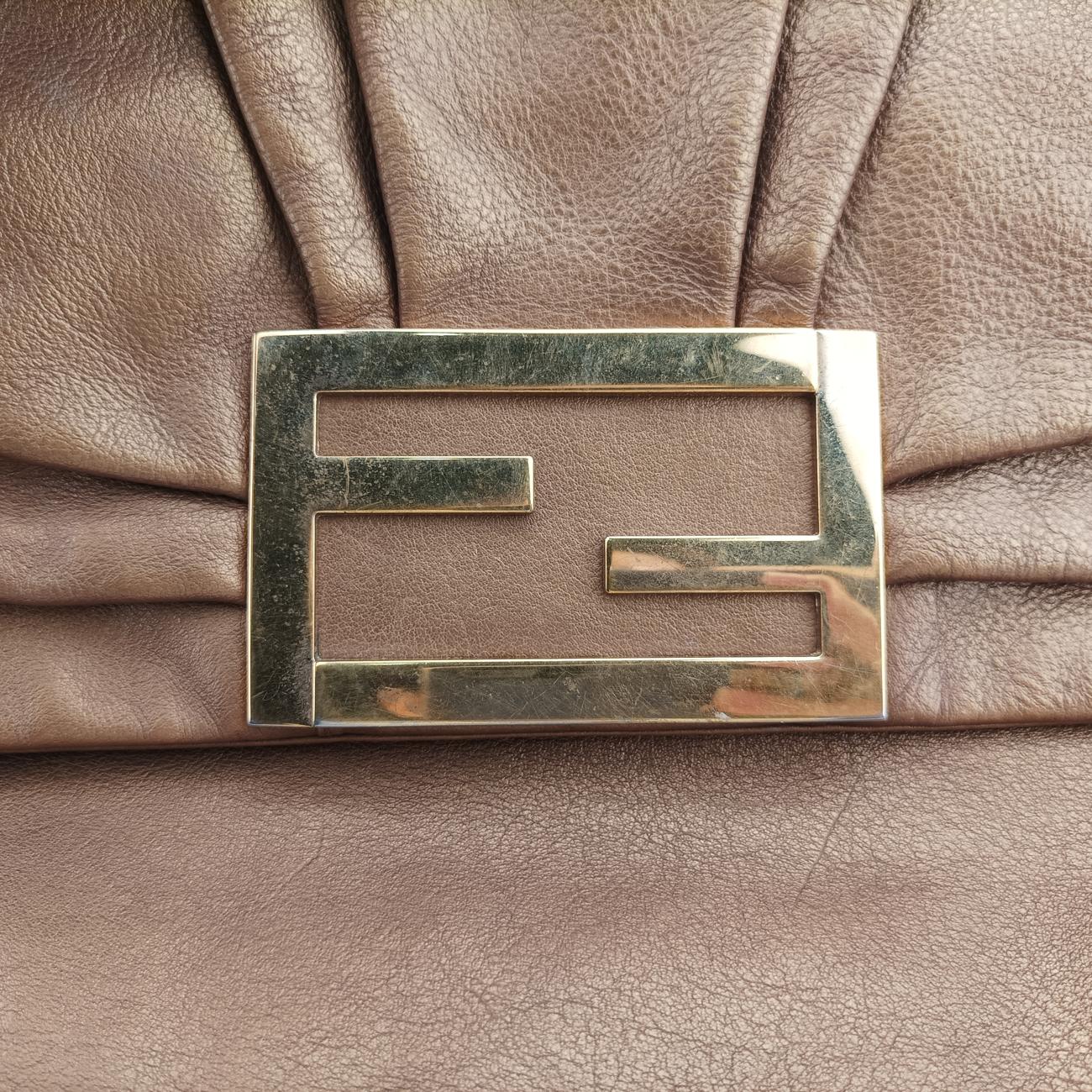 Secondhand Fendi Mia Flap Golden Leather 8BT163 shoulderbag | stylenewstar