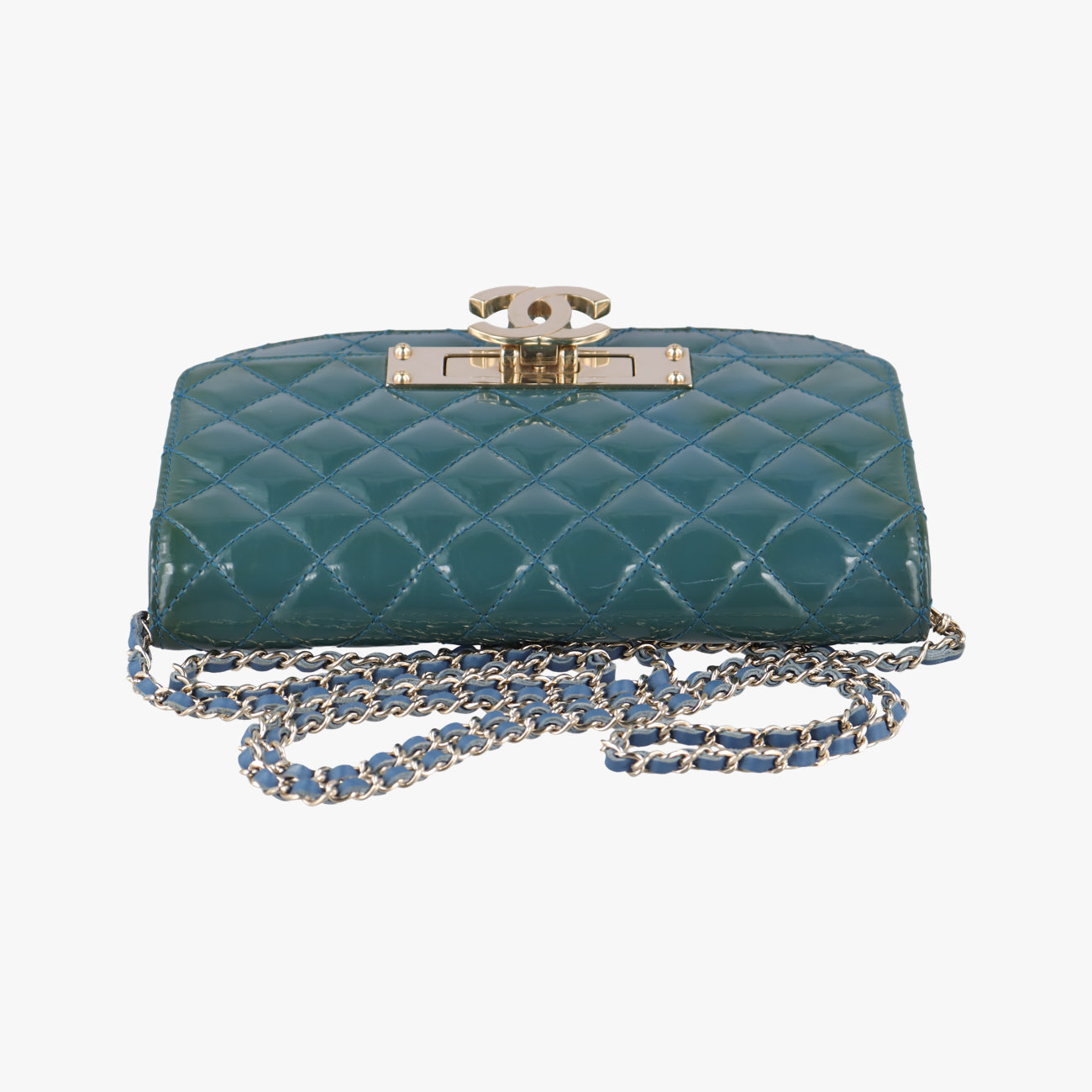 Secondhand Chanel Matelasse coco mark Blue Patent A92534 shoulderbag | stylenewstar