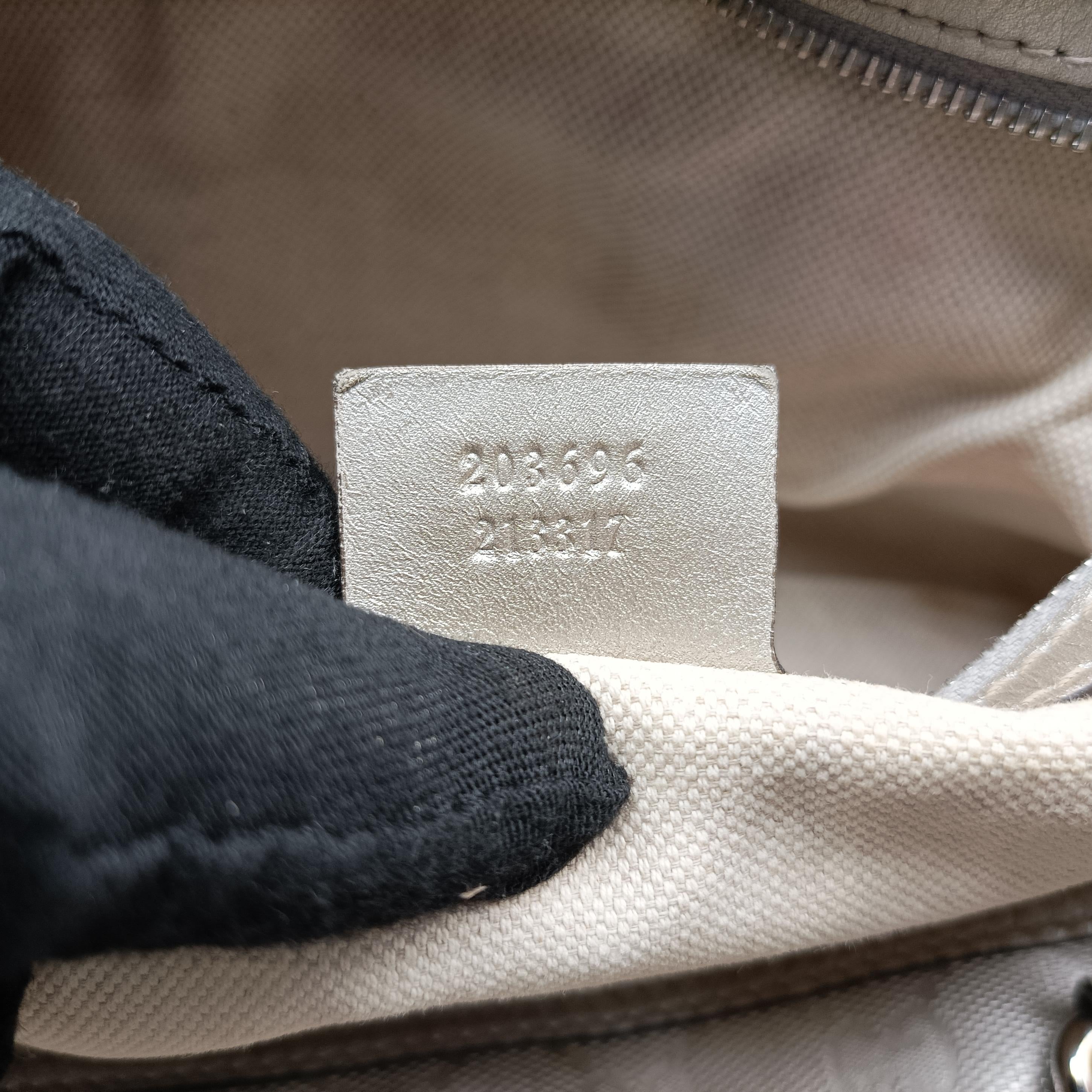 Pre-owned Gucci GG plus Spring Joy GG Supreme Silver PVC coated canvas 203696 bostonbag | stylenewstar