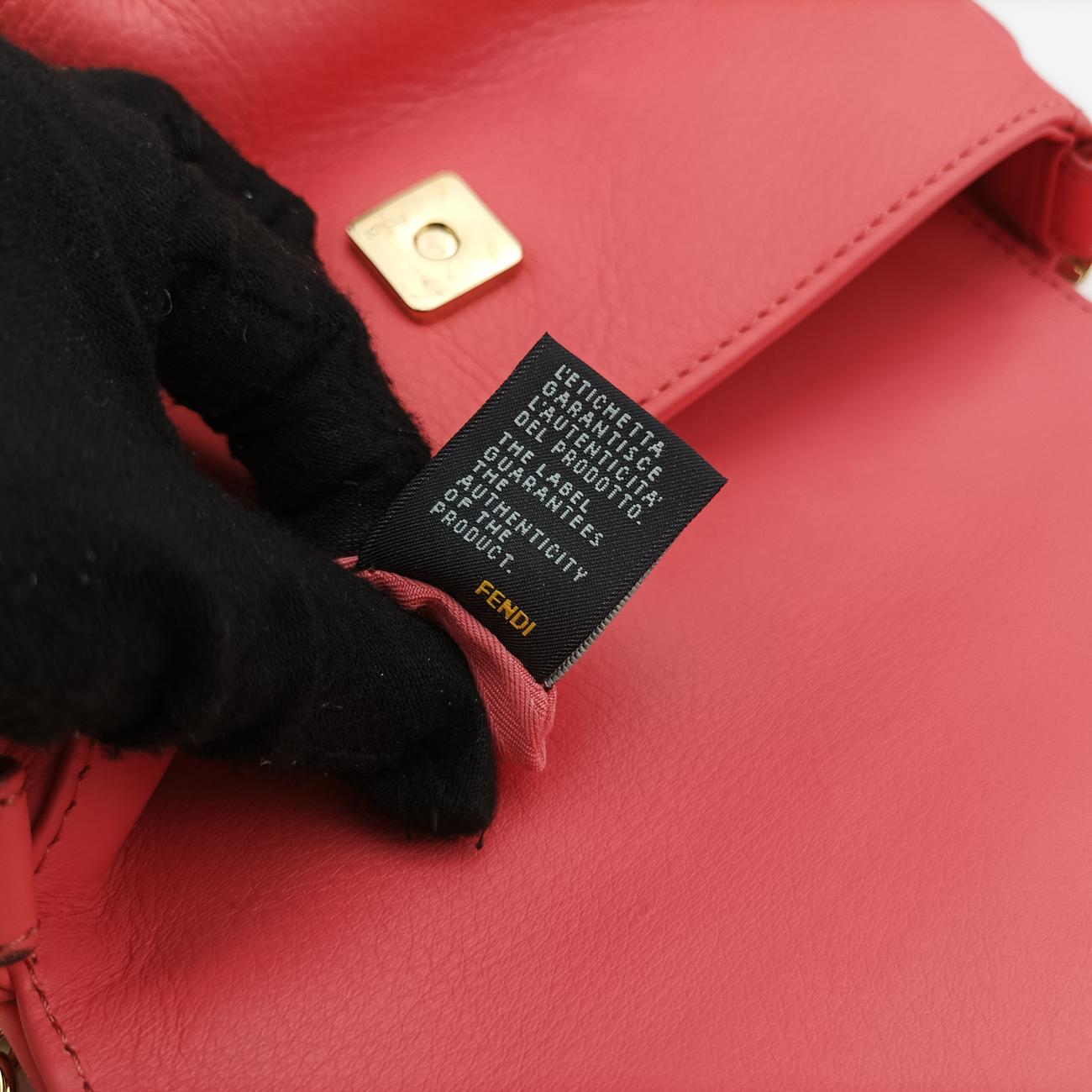 Secondhand Fendi Fendista Pochette Pink Leather 8MO276 shoulderbag | stylenewstar