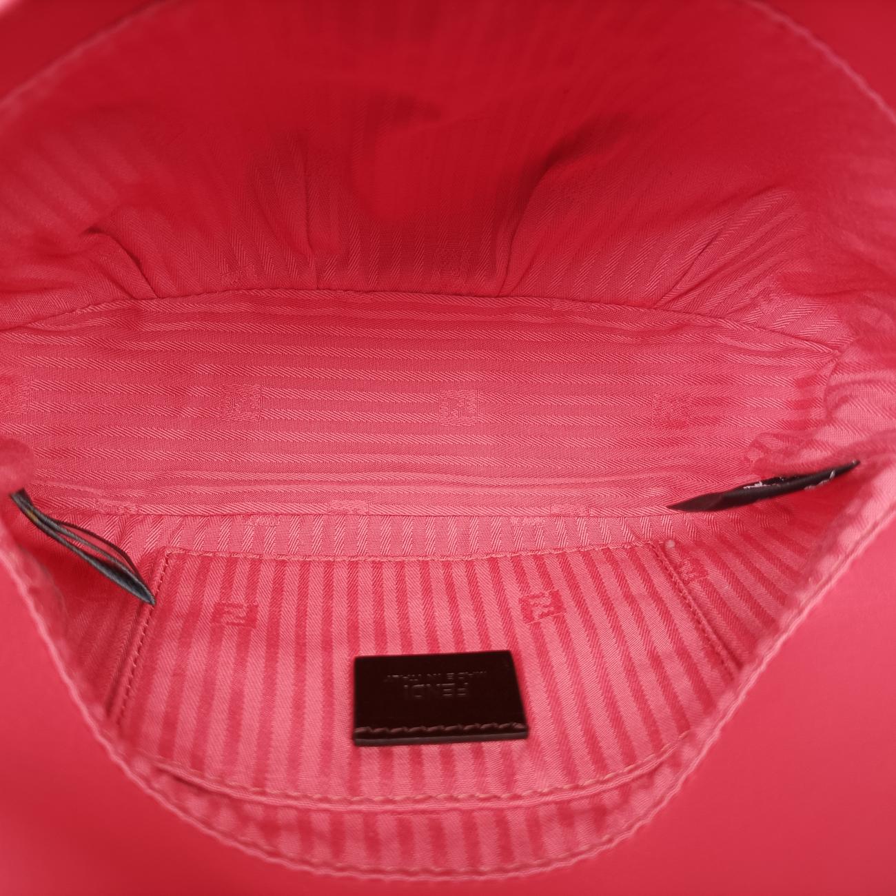 Secondhand Fendi Fendista Pochette Pink Leather 8MO276 shoulderbag | stylenewstar