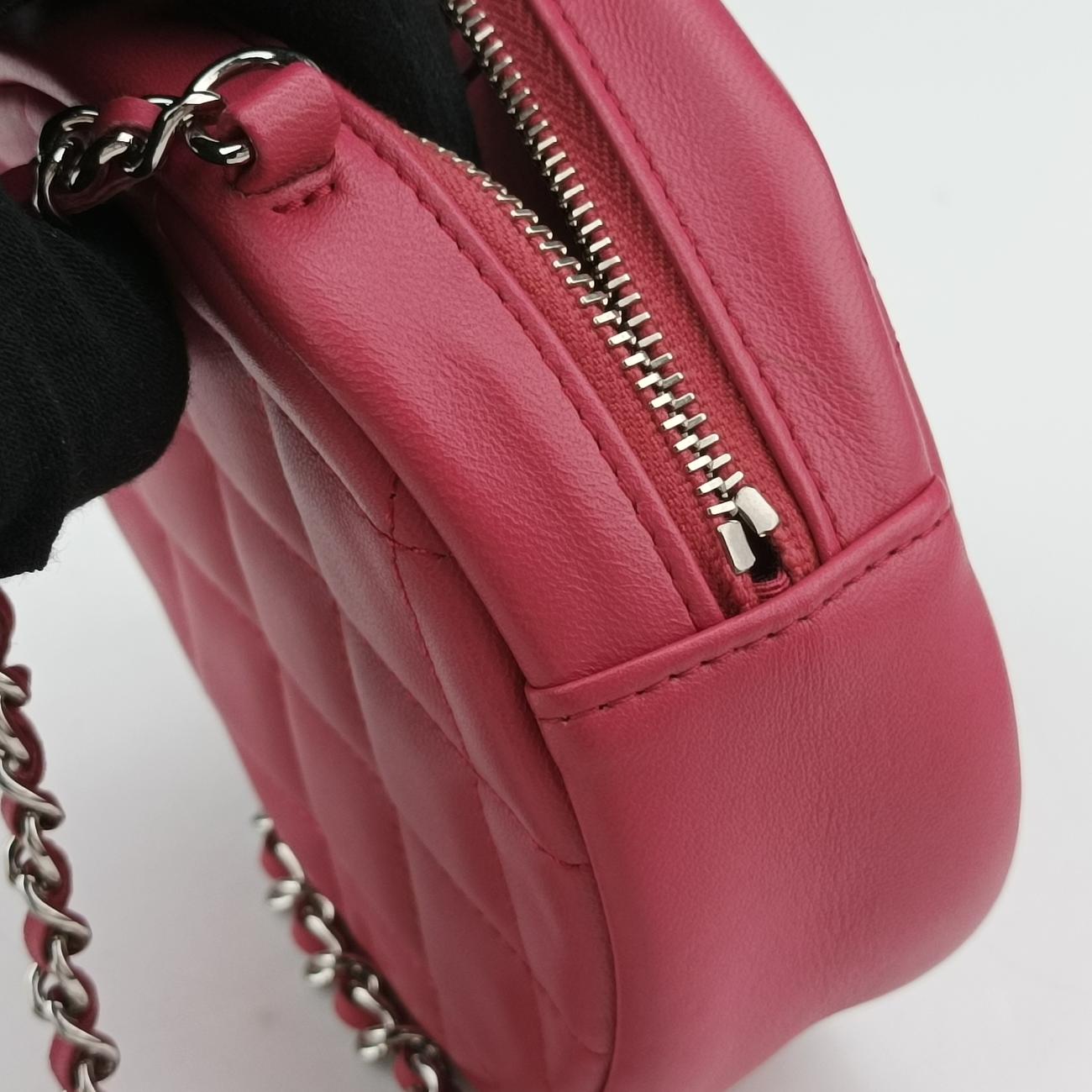 Pre-owned Chanel Matelasse Round Pink Lambskin A70657 shoulderbag | stylenewstar