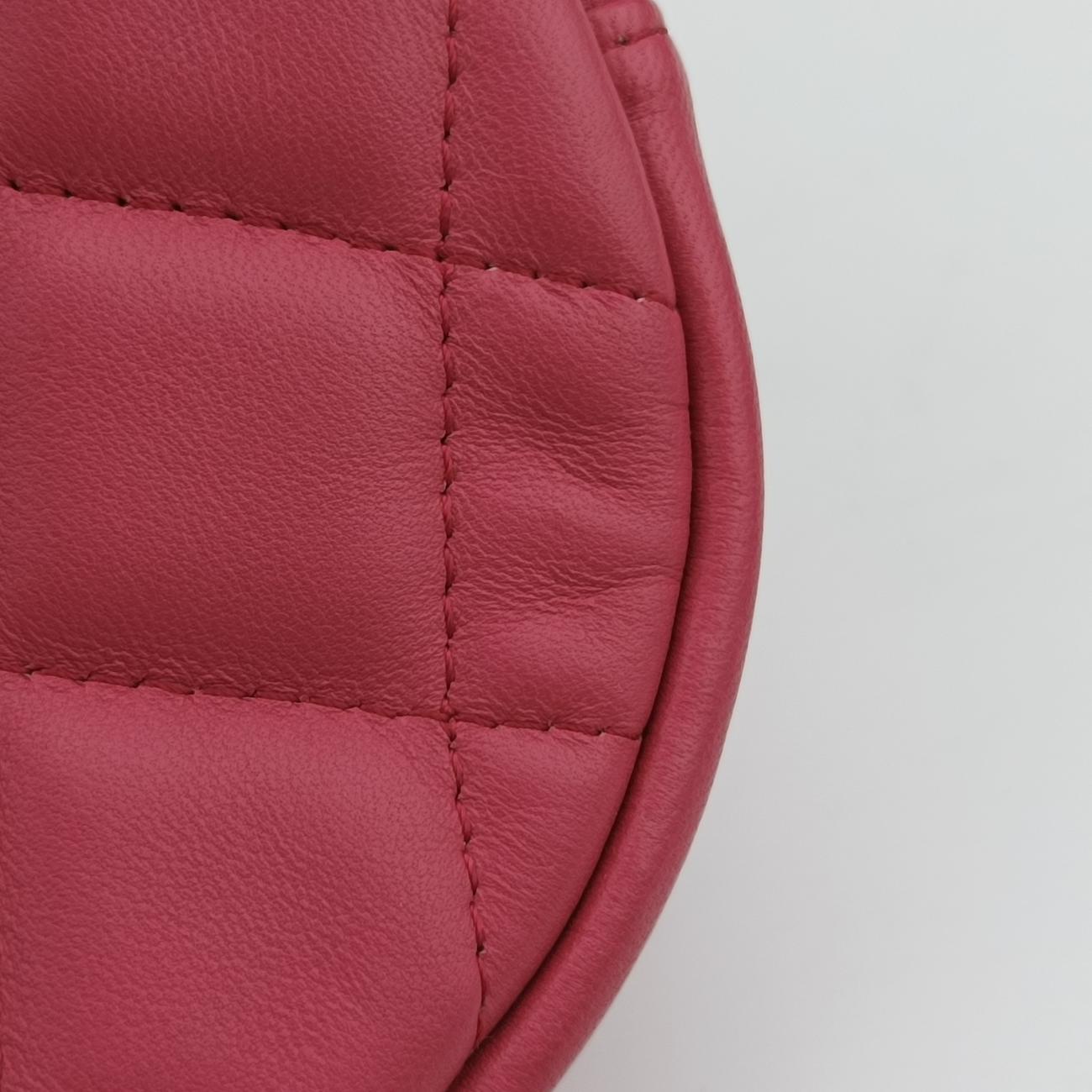 Pre-owned Chanel Matelasse Round Pink Lambskin A70657 shoulderbag | stylenewstar