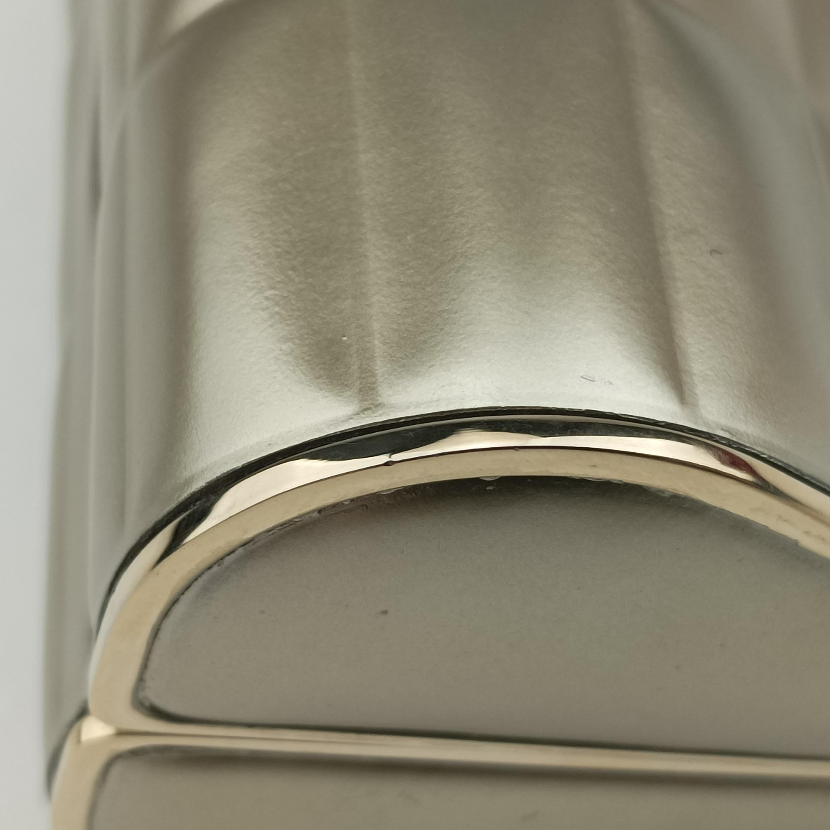 Secondhand Chanel Iconic Novelty Golden Enamel A37067 shoulderbag | stylenewstar